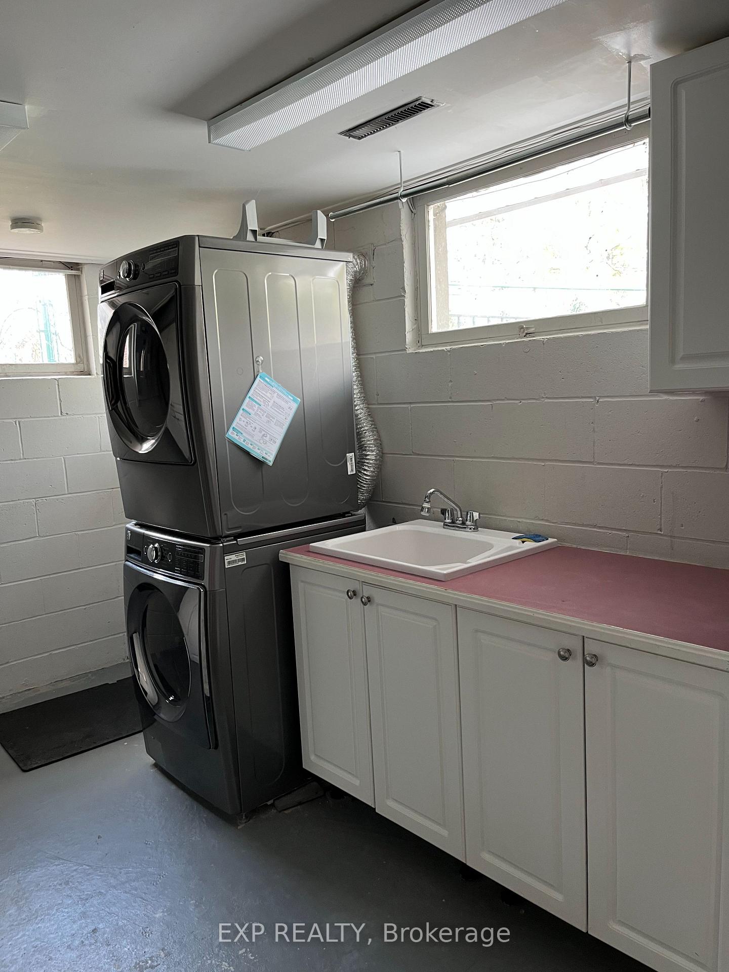 Photo 12 of 5106 Meadowhill Road, Burlington, Appleby — HOMEH