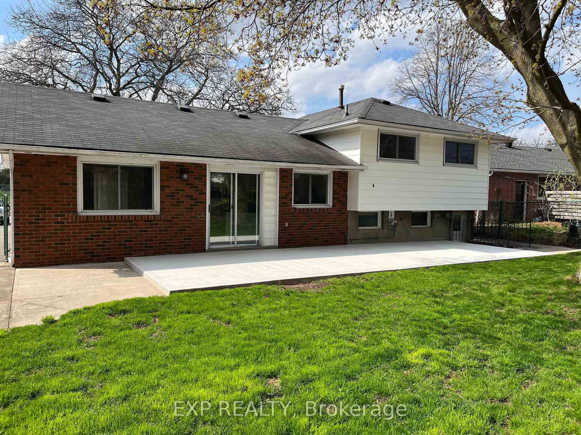 Photo 13 of 5106 Meadowhill Road, Burlington, Appleby — HOMEH
