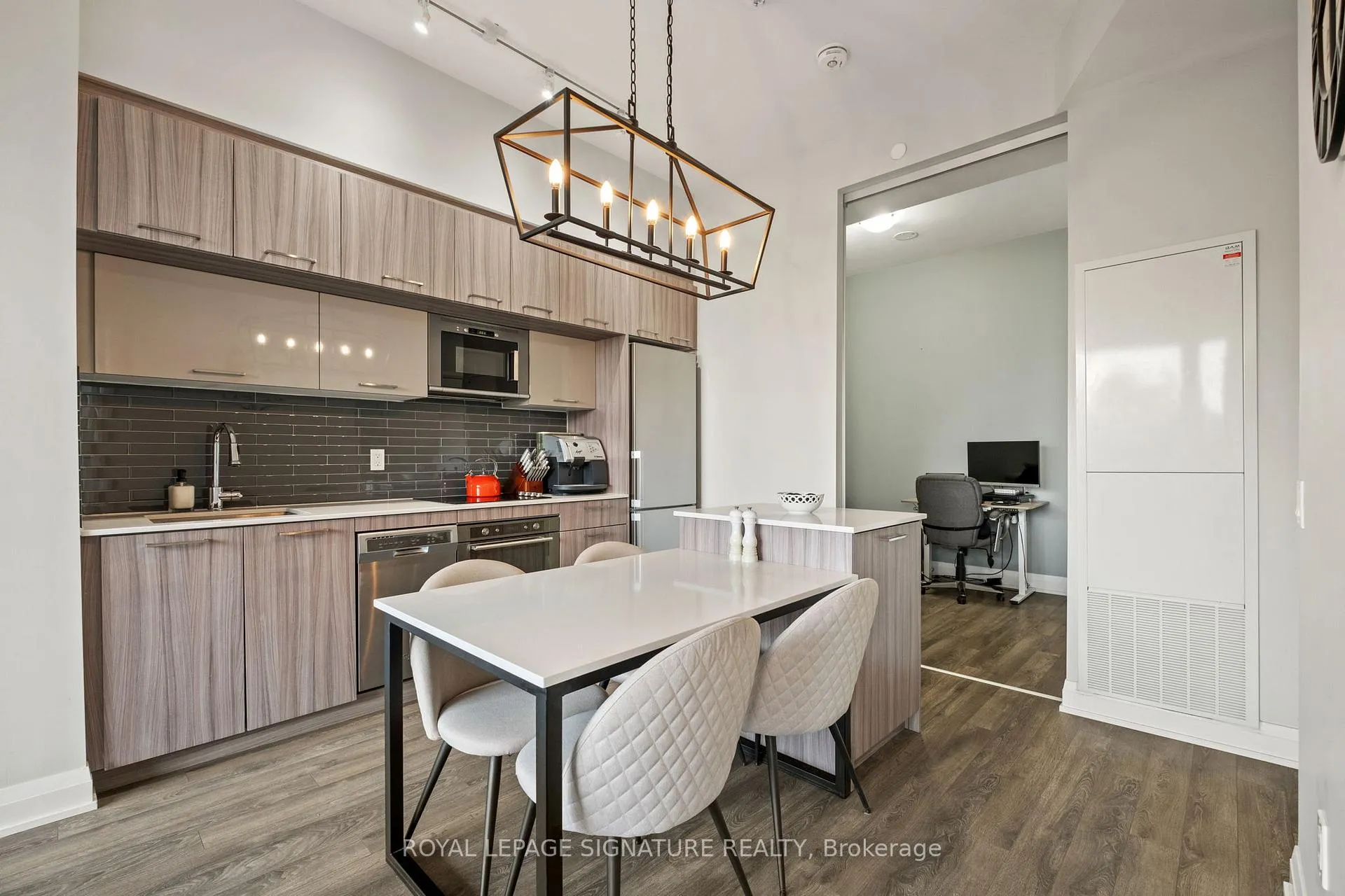 Photo 3 of Unit 316, 4800 Highway 7, Vaughan, East Woodbridge — HOMEH