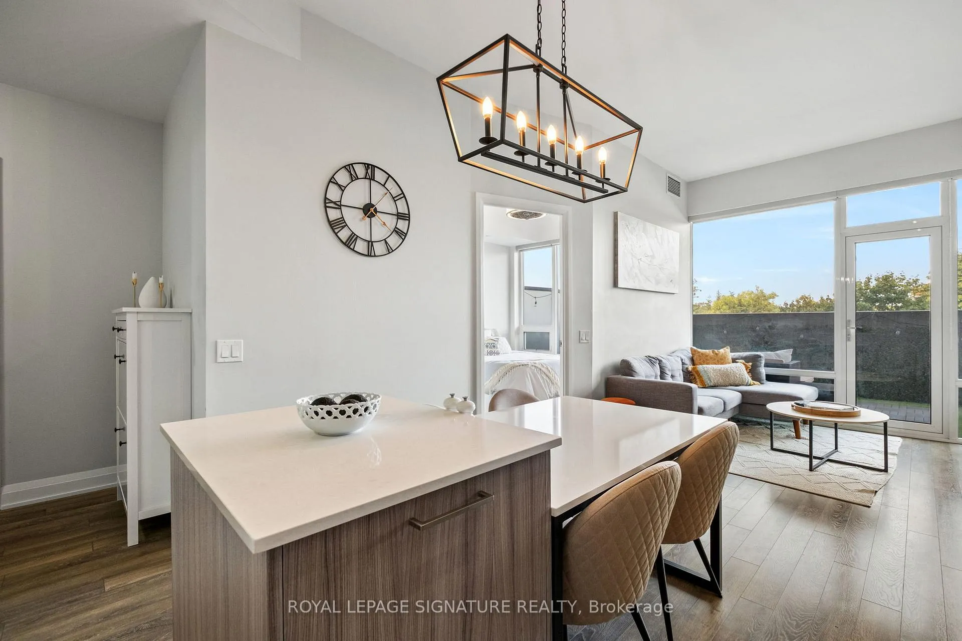 Photo 6 of Unit 316, 4800 Highway 7, Vaughan, East Woodbridge — HOMEH