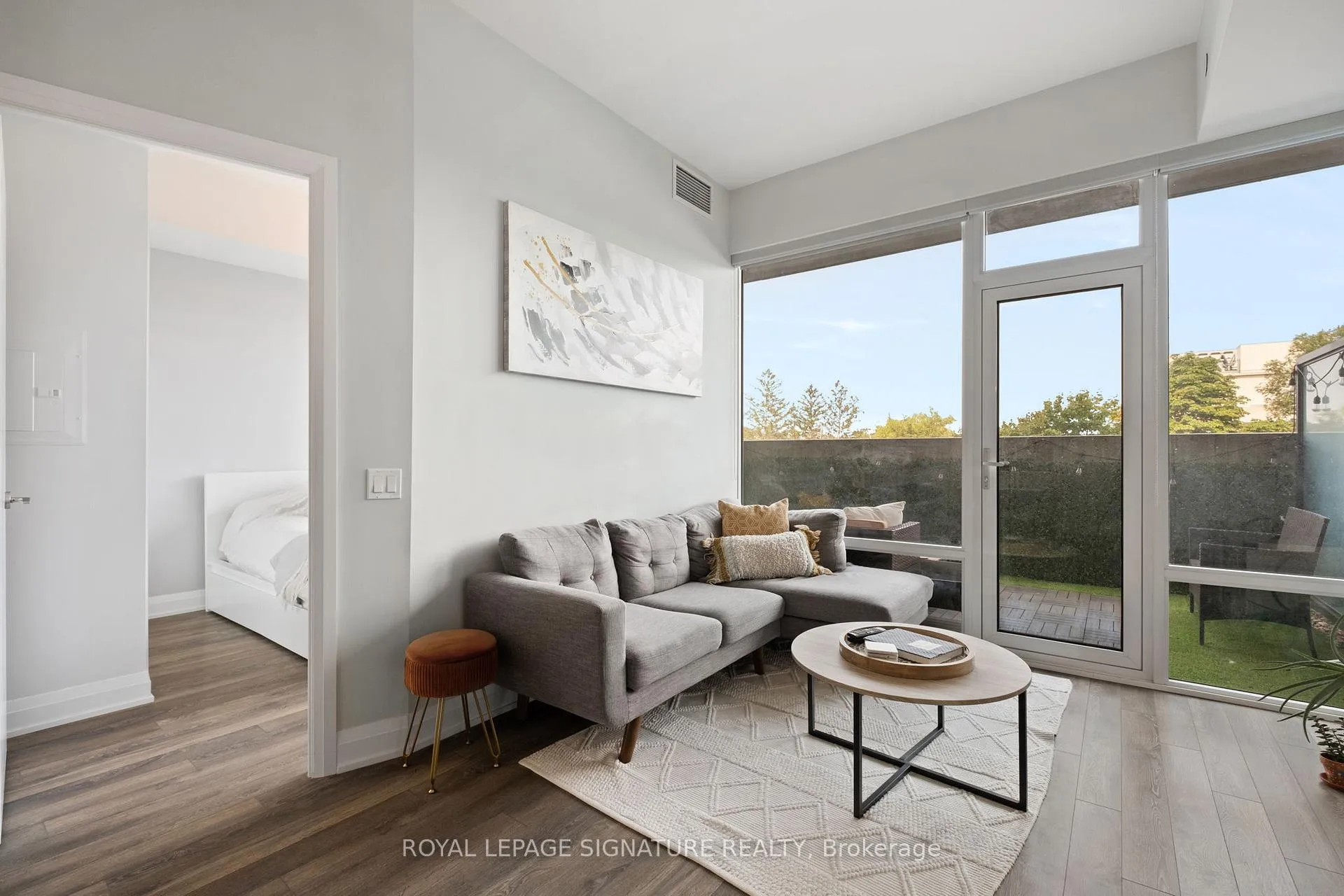 Photo 11 of Unit 316, 4800 Highway 7, Vaughan, East Woodbridge — HOMEH