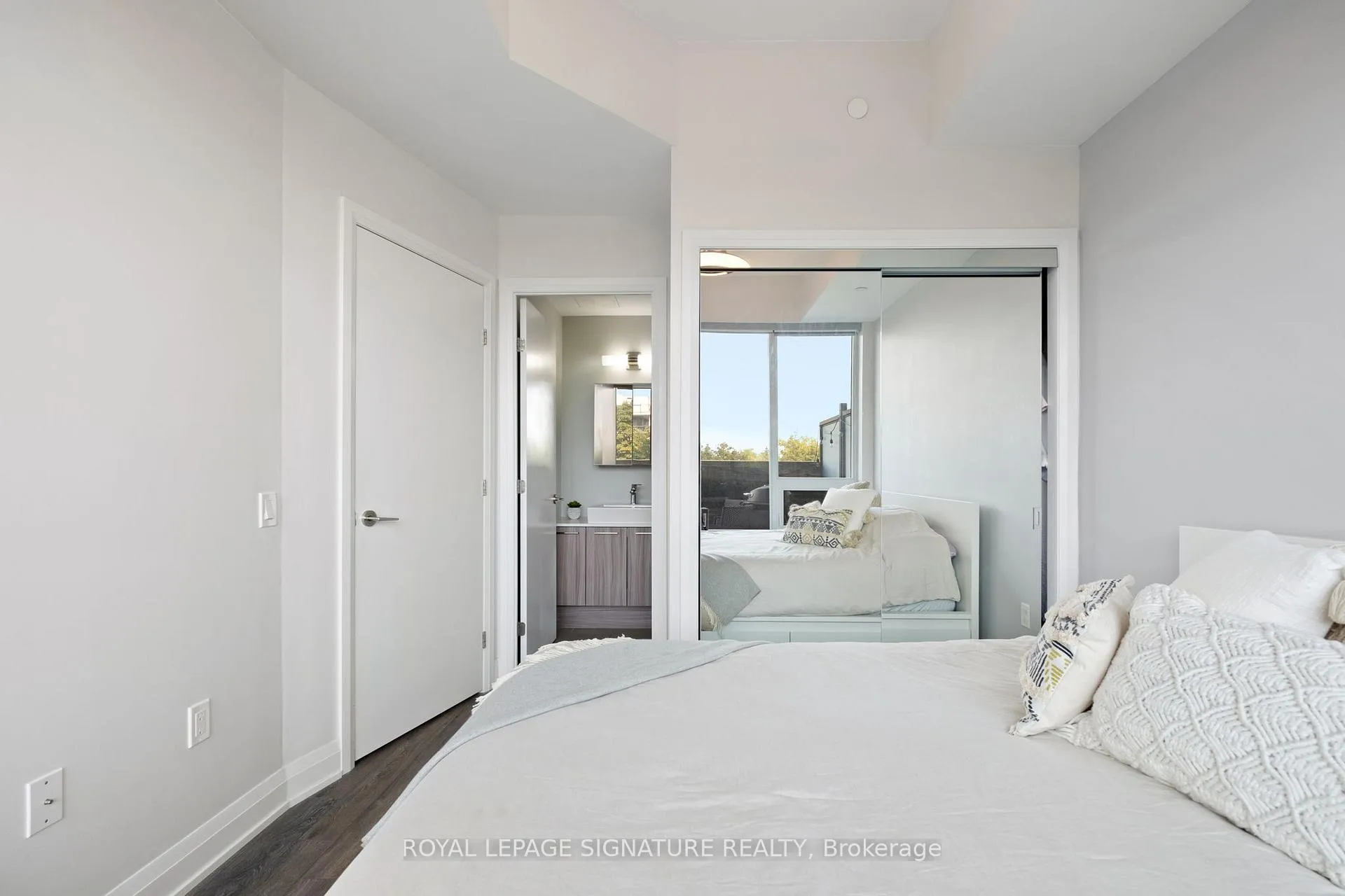 Photo 17 of Unit 316, 4800 Highway 7, Vaughan, East Woodbridge — HOMEH