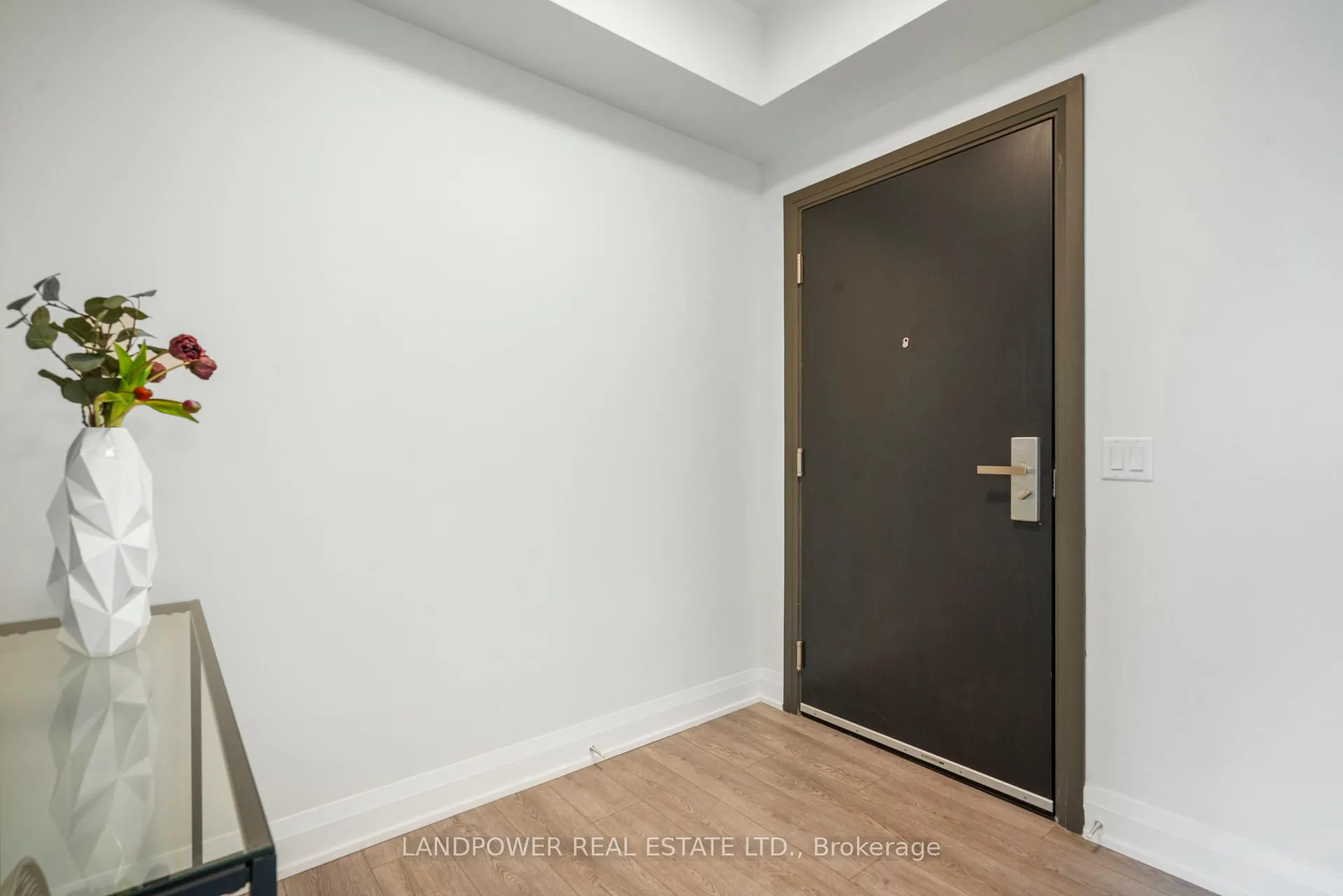 Photo 4 of Unit 2803, 18 Water Walk Drive, Markham, Unionville — HOMEH