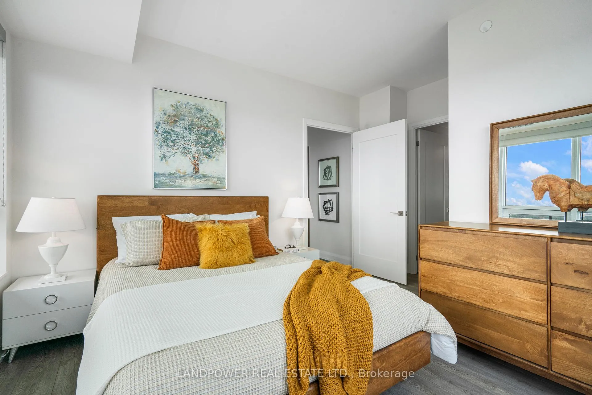 Photo 10 of Unit 2803, 18 Water Walk Drive, Markham, Unionville — HOMEH