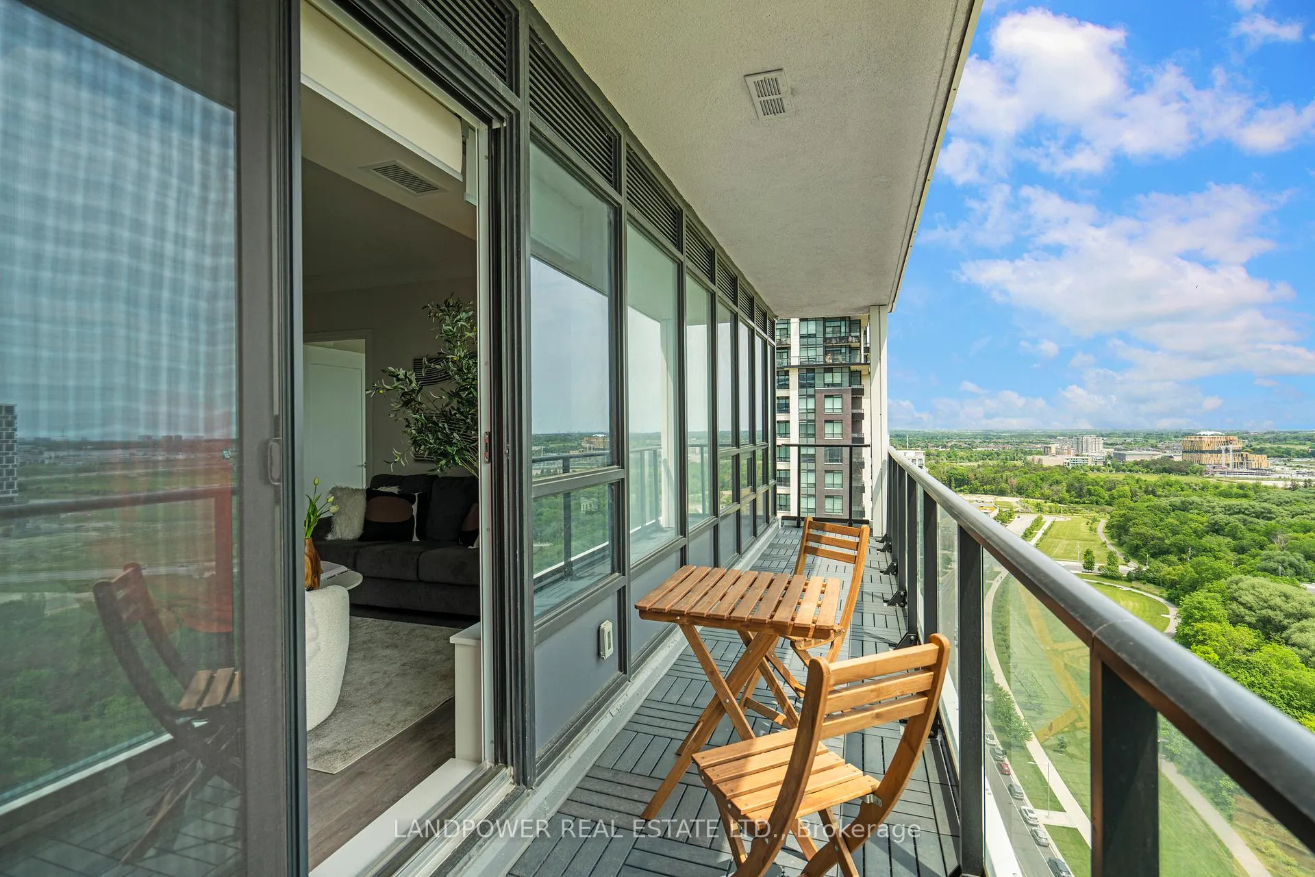 Photo 18 of Unit 2803, 18 Water Walk Drive, Markham, Unionville — HOMEH