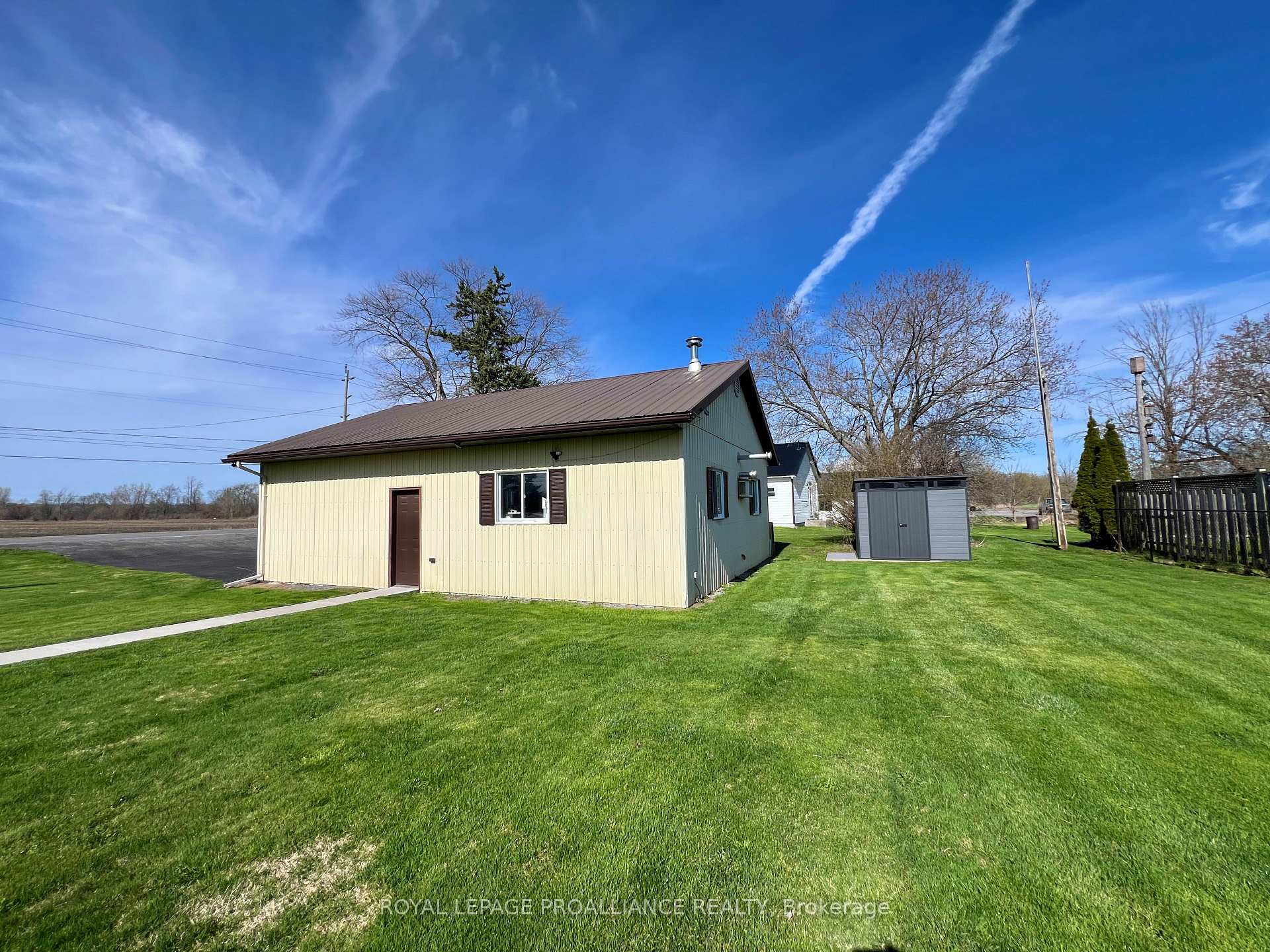 Photo 20 of 278 Blessington Road, Belleville, Thurlow Ward — HOMEH