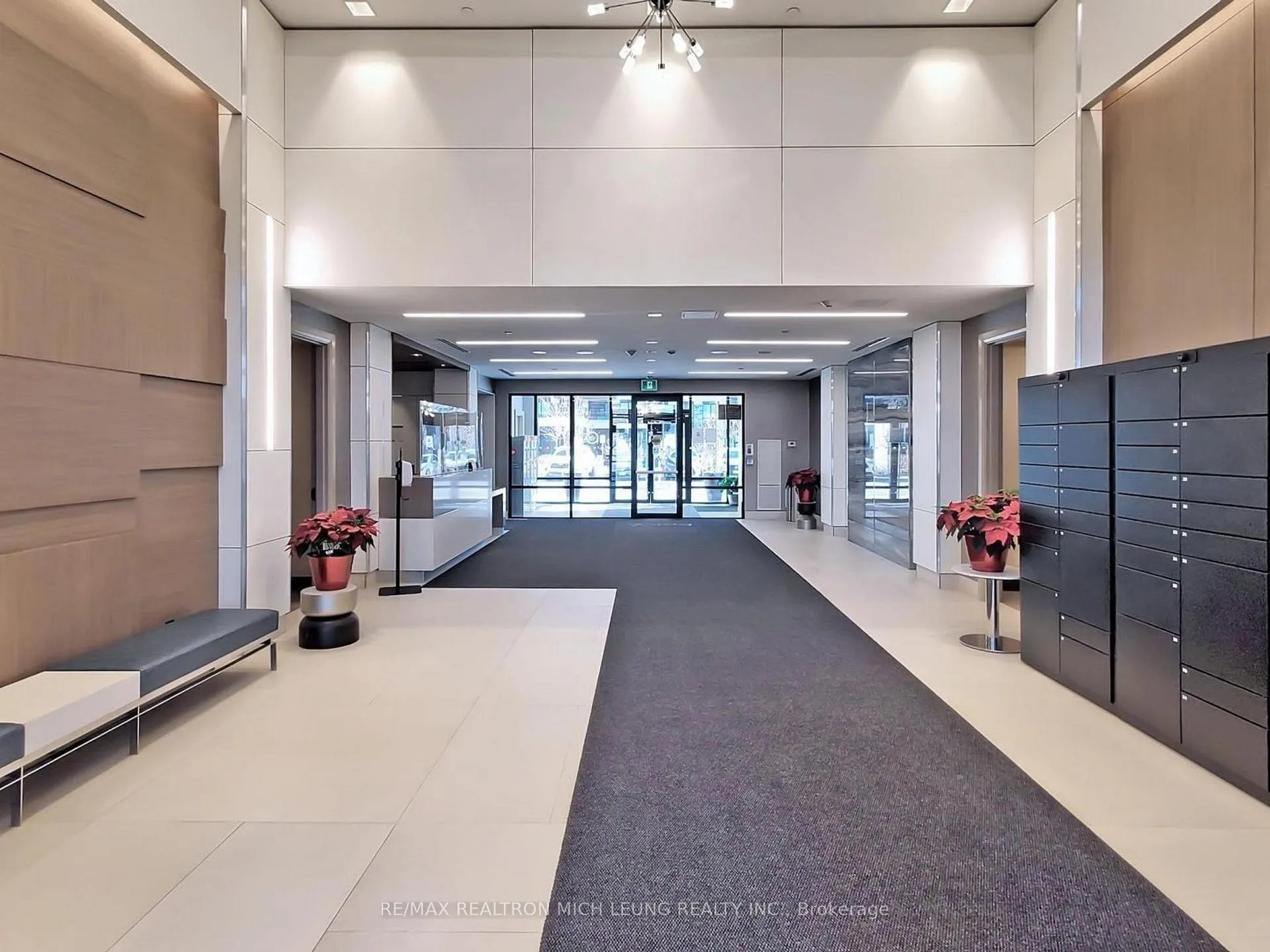 Photo 2 of Unit 728, 25 Water Walk Drive, Markham, Unionville — HOMEH
