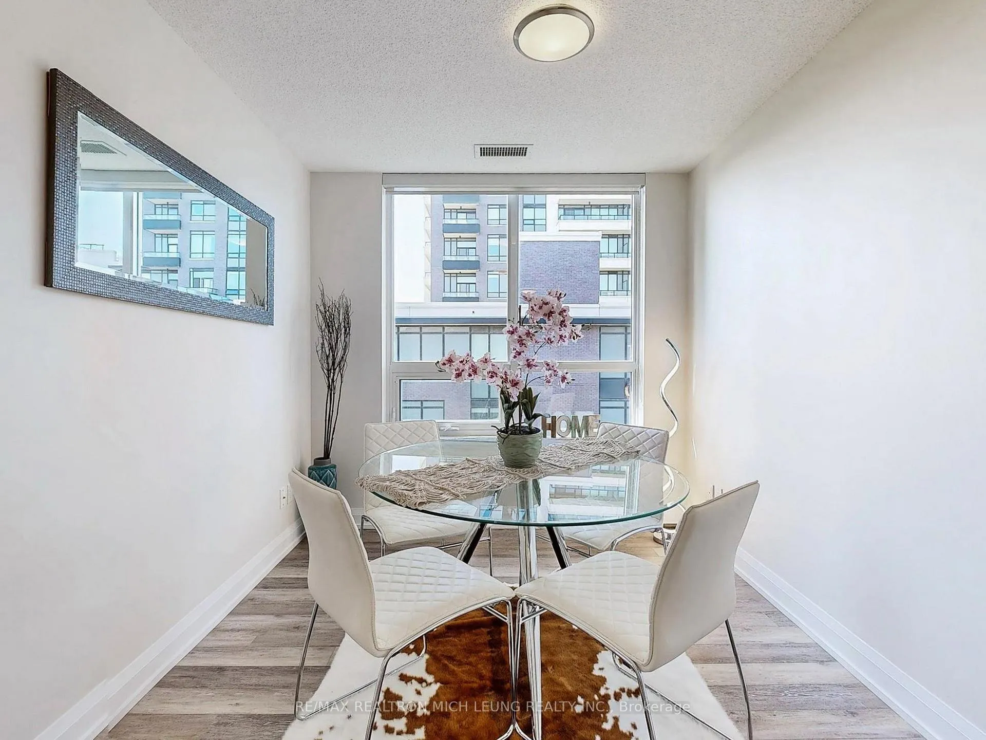 Photo 9 of Unit 728, 25 Water Walk Drive, Markham, Unionville — HOMEH