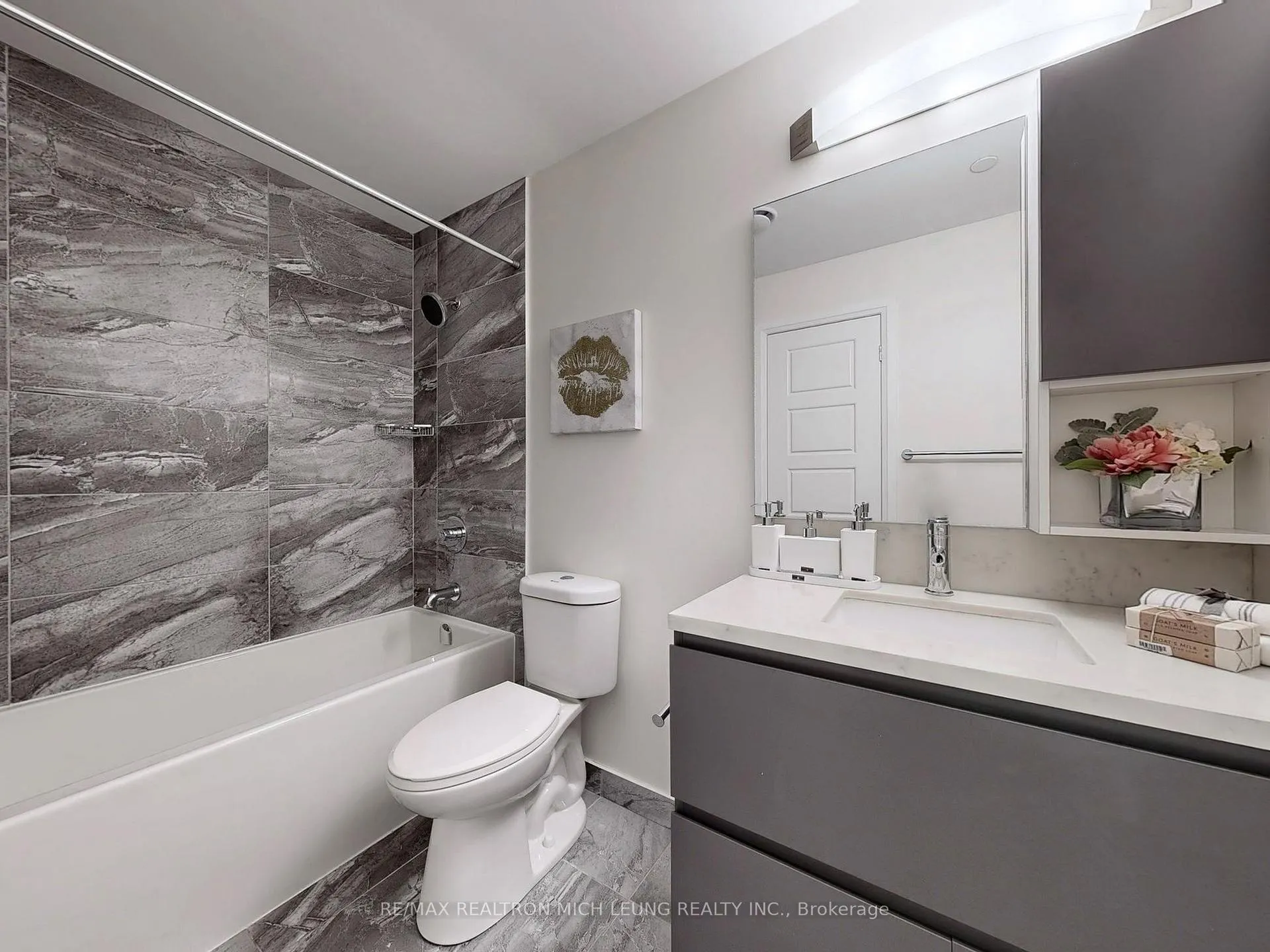 Photo 25 of Unit 728, 25 Water Walk Drive, Markham, Unionville — HOMEH