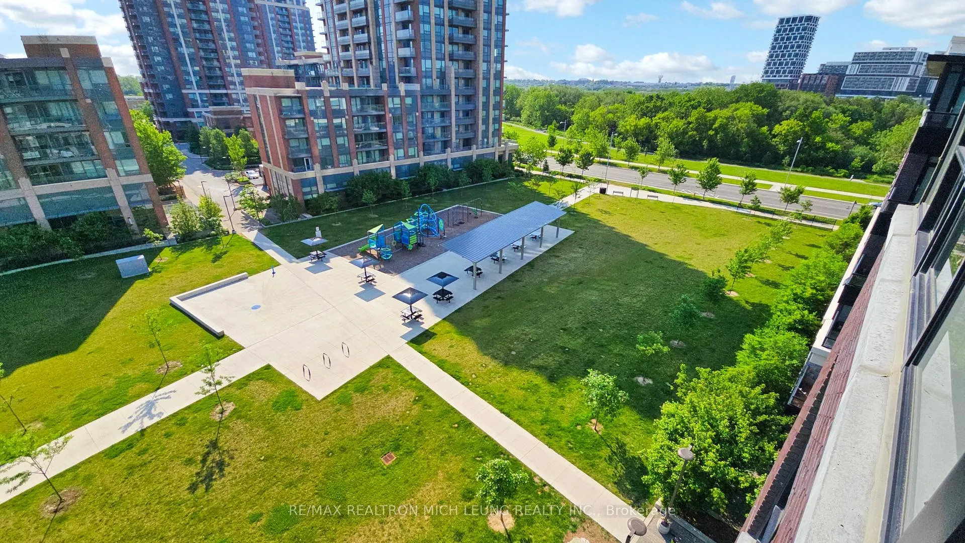 Photo 32 of Unit 728, 25 Water Walk Drive, Markham, Unionville — HOMEH