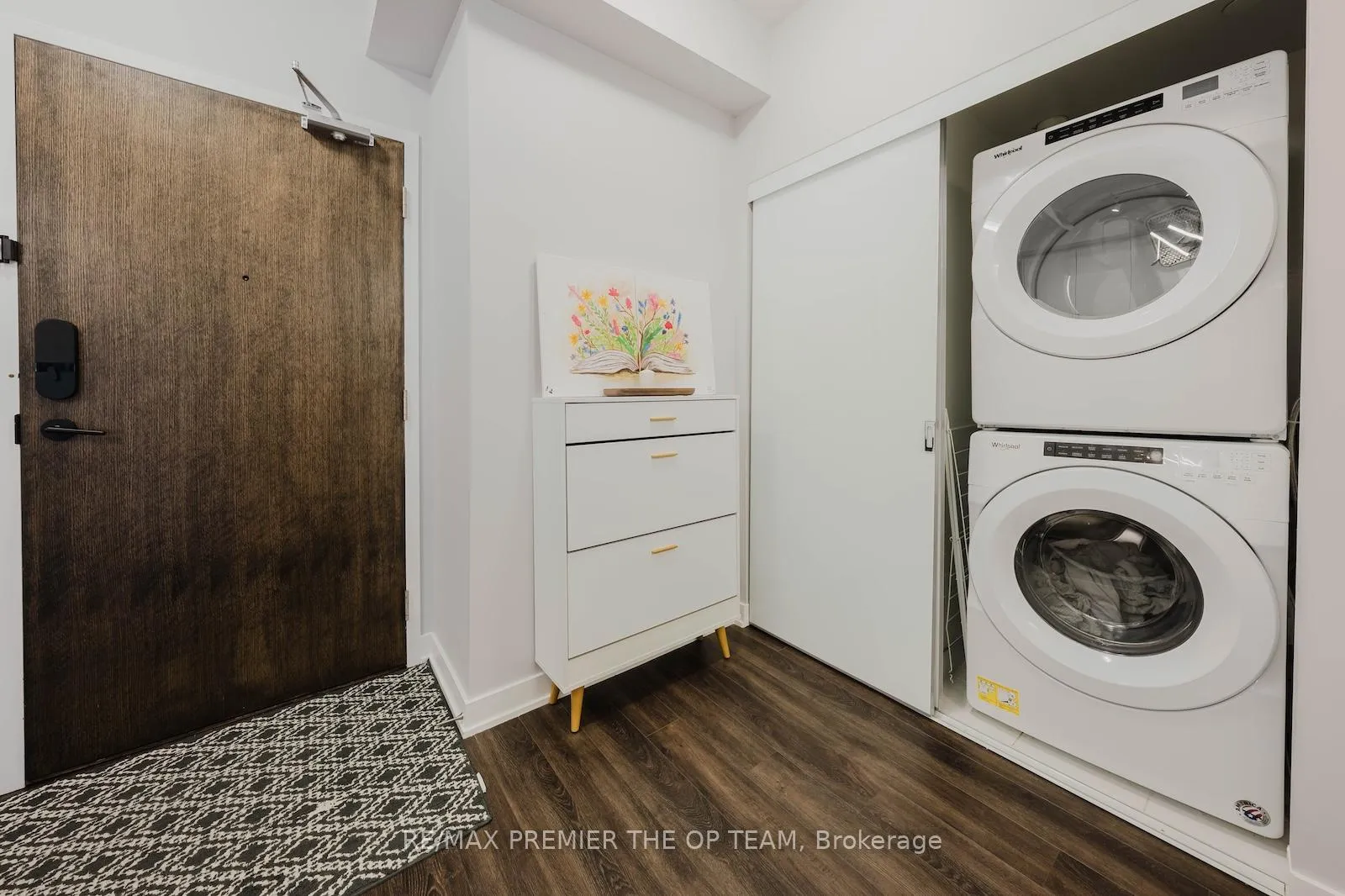 Photo 5 of Unit 707, 100 Eagle Rock Way, Vaughan, Maple — HOMEH