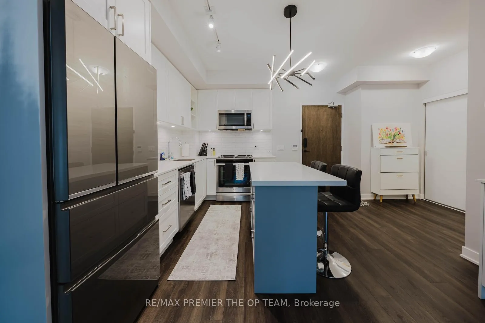 Photo 9 of Unit 707, 100 Eagle Rock Way, Vaughan, Maple — HOMEH