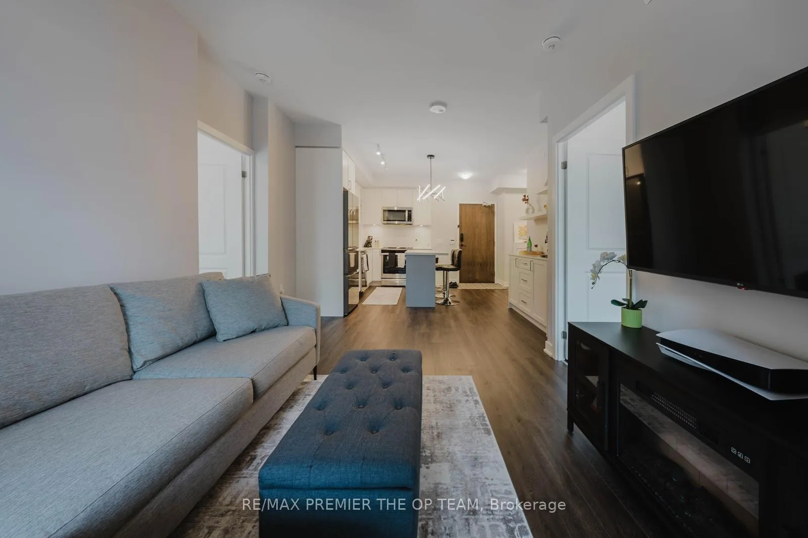 Photo 14 of Unit 707, 100 Eagle Rock Way, Vaughan, Maple — HOMEH
