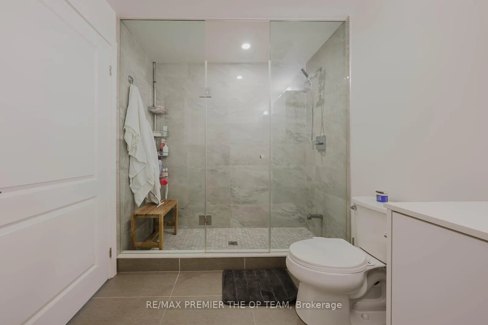 Photo 22 of Unit 707, 100 Eagle Rock Way, Vaughan, Maple — HOMEH