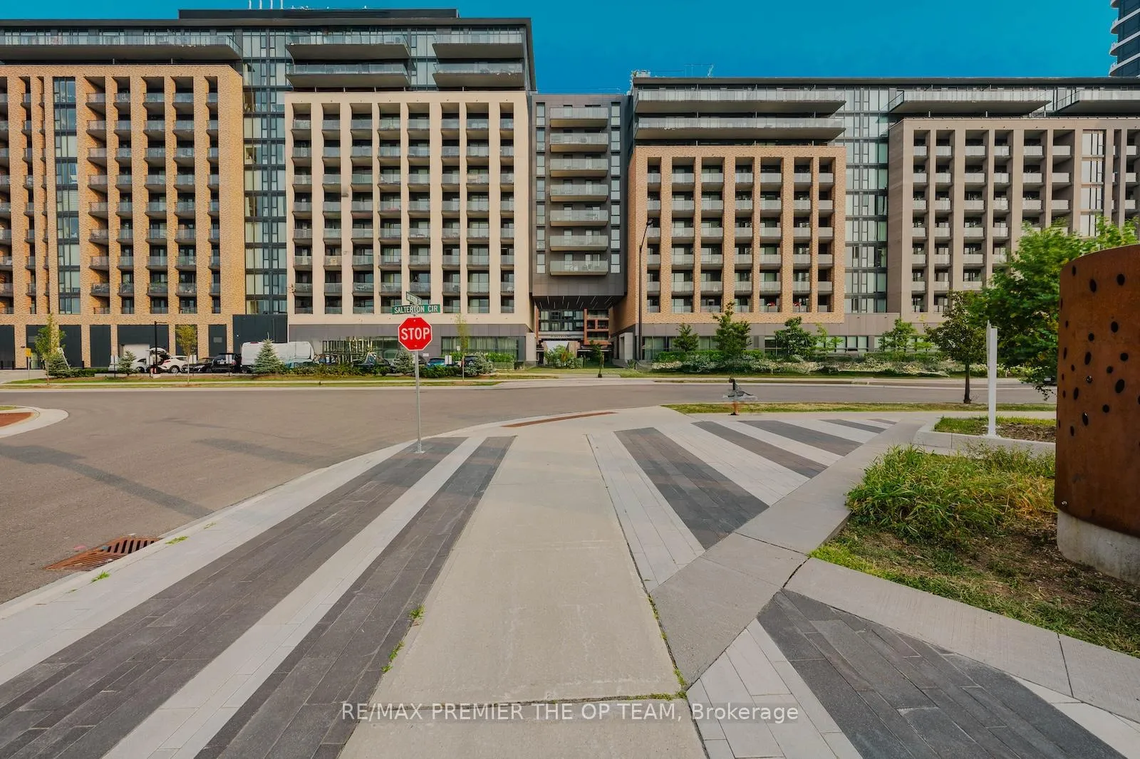 Photo 32 of Unit 707, 100 Eagle Rock Way, Vaughan, Maple — HOMEH
