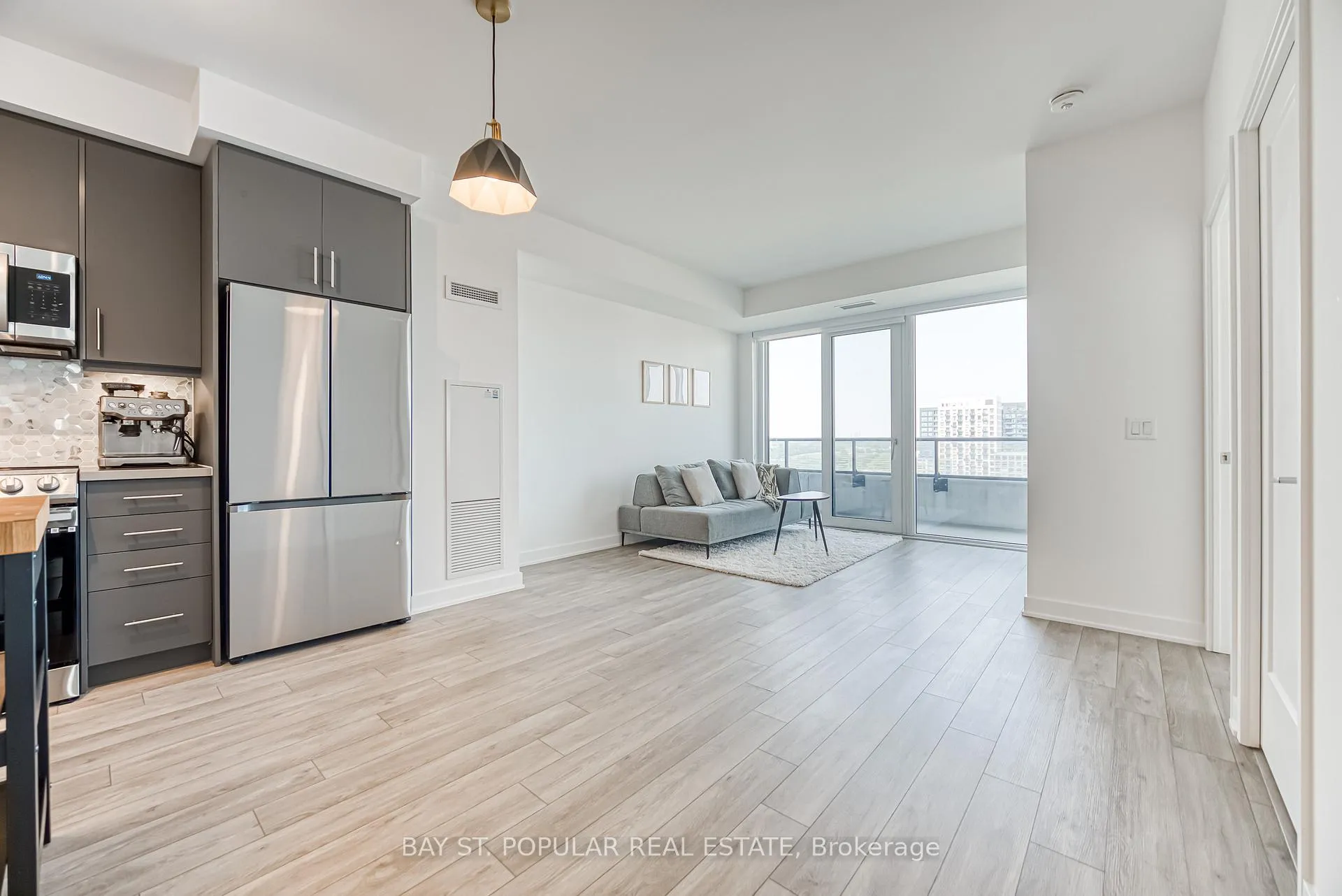 Photo 13 of Unit 1003, 95 Oneida Crescent, Richmond Hill, Langstaff — HOMEH