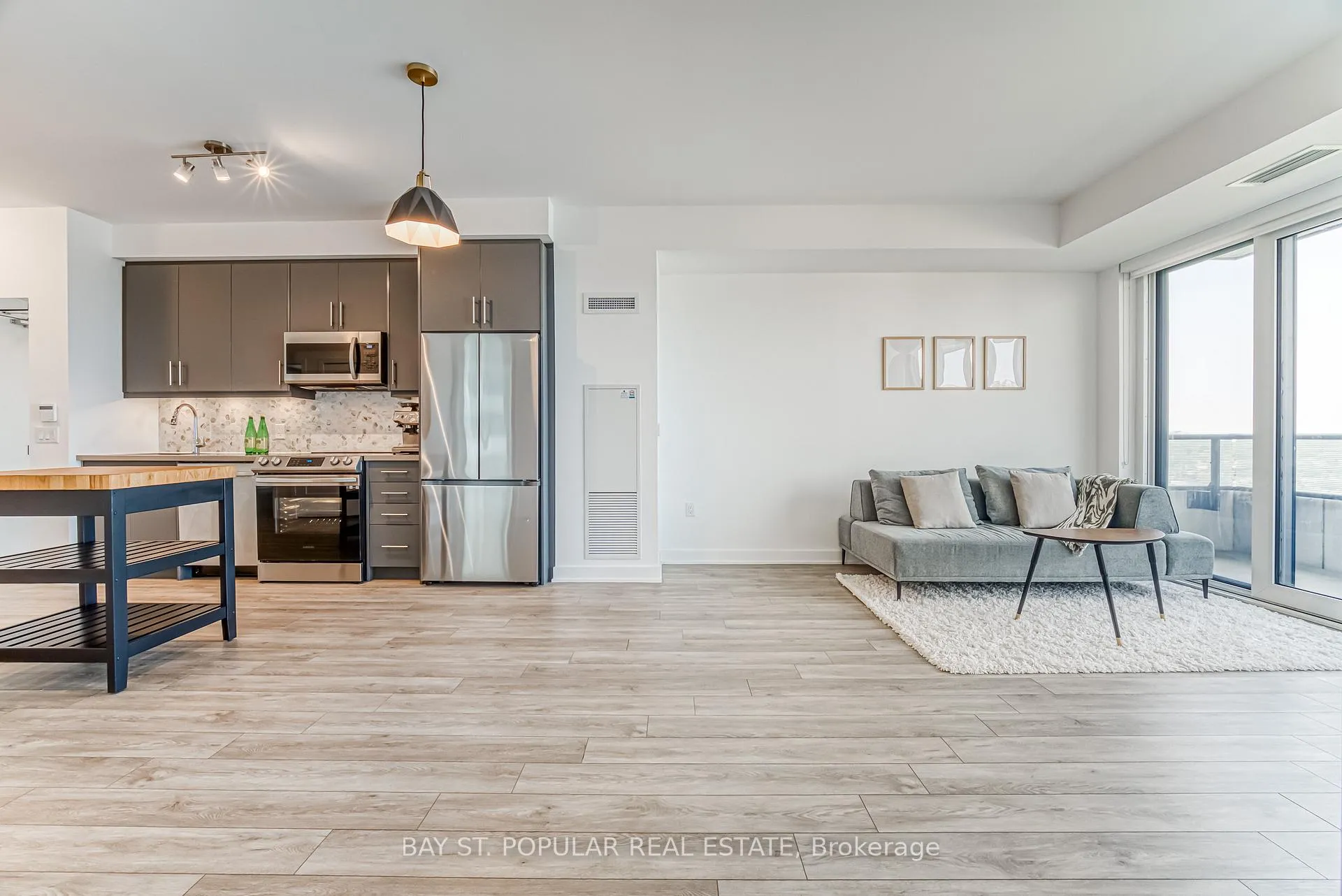 Photo 15 of Unit 1003, 95 Oneida Crescent, Richmond Hill, Langstaff — HOMEH