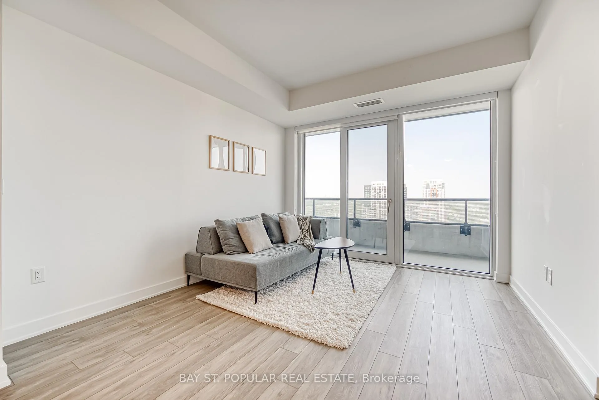 Photo 16 of Unit 1003, 95 Oneida Crescent, Richmond Hill, Langstaff — HOMEH