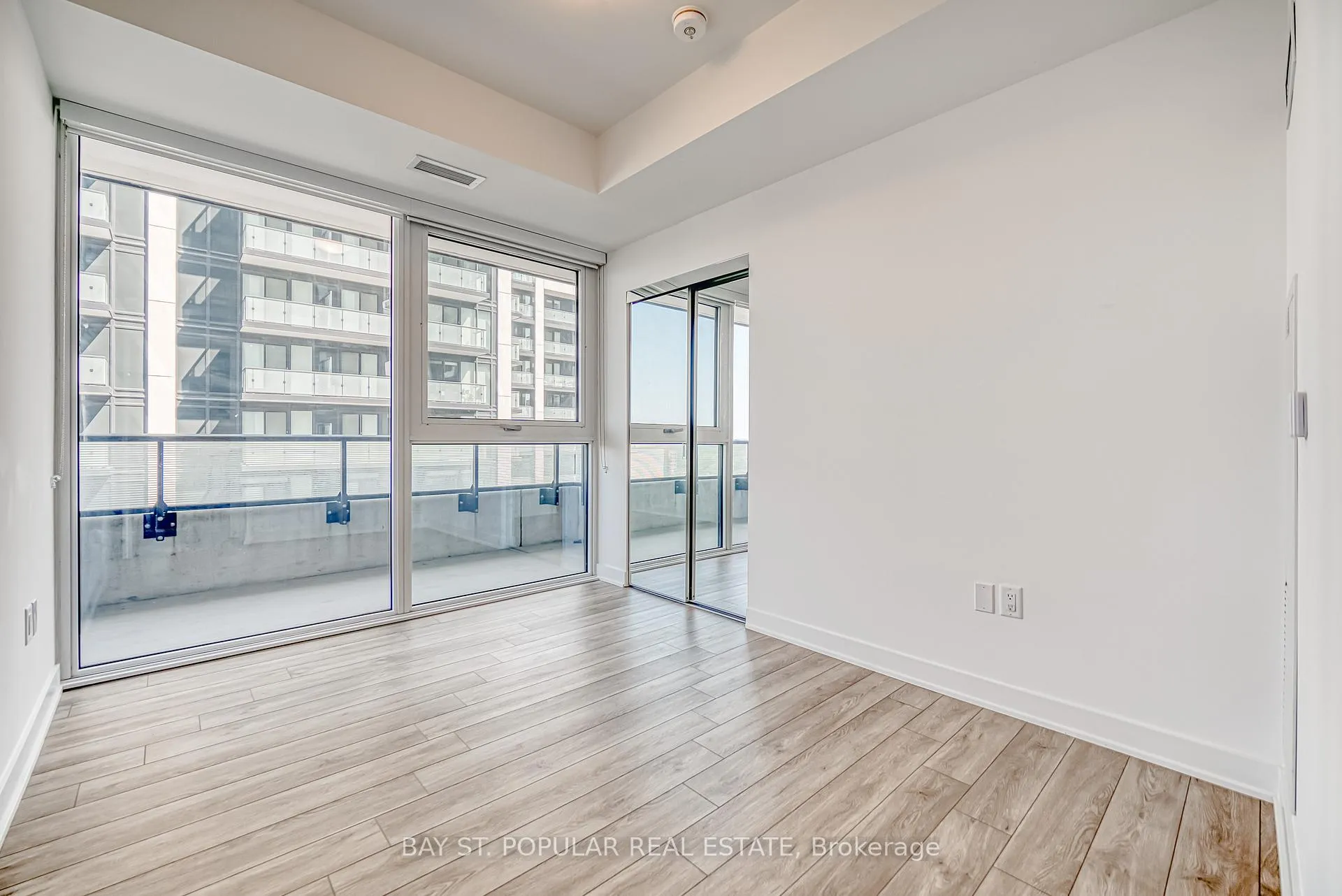 Photo 22 of Unit 1003, 95 Oneida Crescent, Richmond Hill, Langstaff — HOMEH