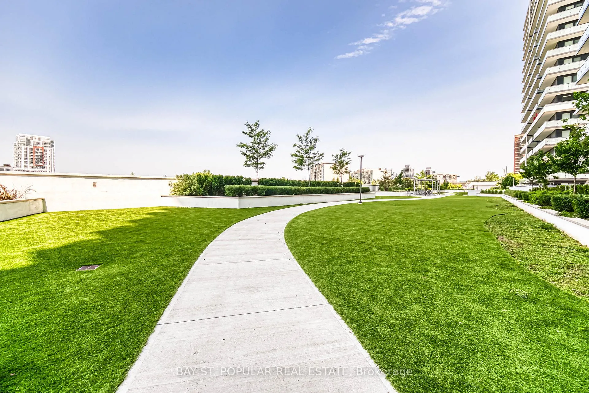 Photo 31 of Unit 1003, 95 Oneida Crescent, Richmond Hill, Langstaff — HOMEH