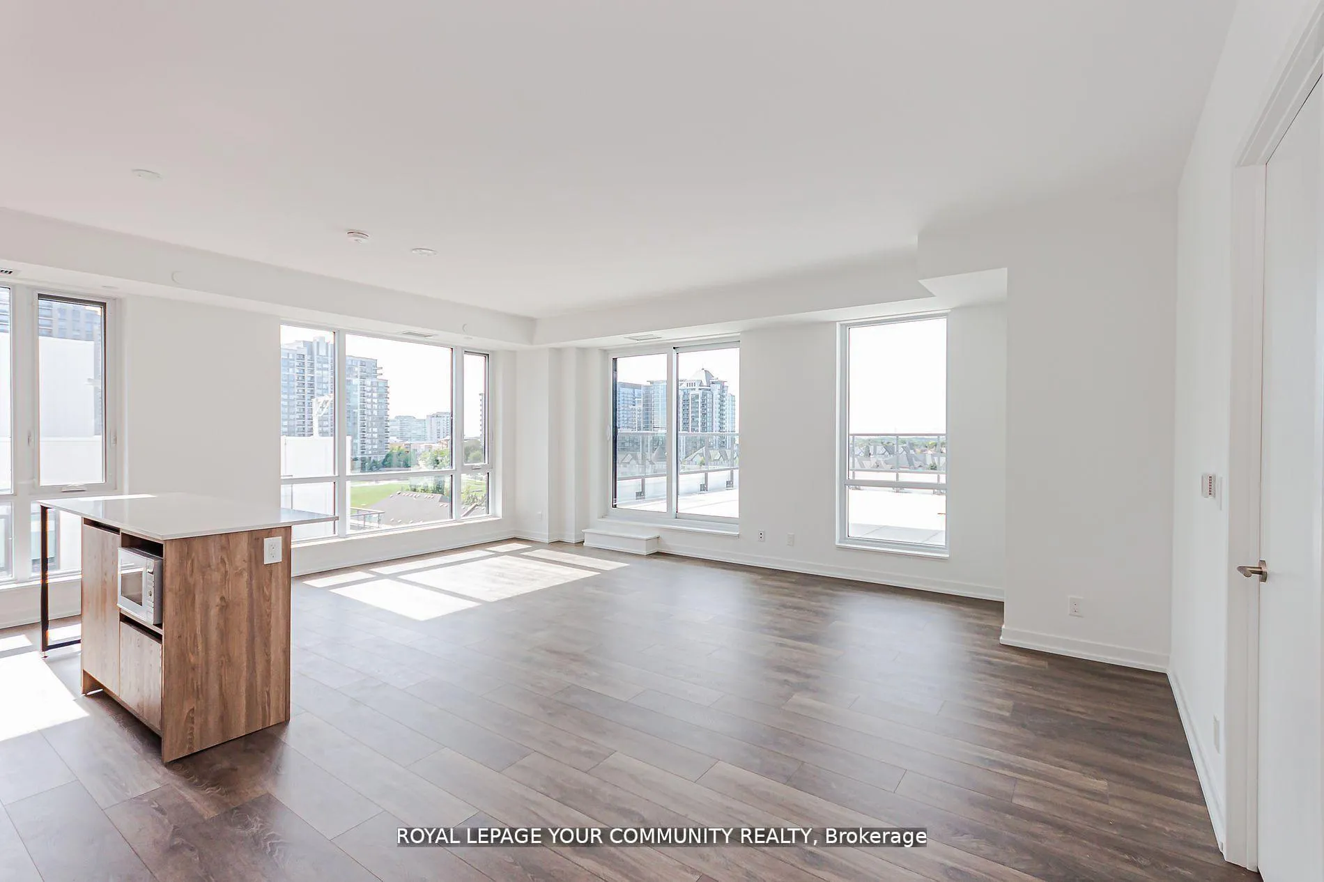 Photo 16 of Unit C711, 8 Beverley Glen Boulevard, Vaughan, Beverley Glen — HOMEH
