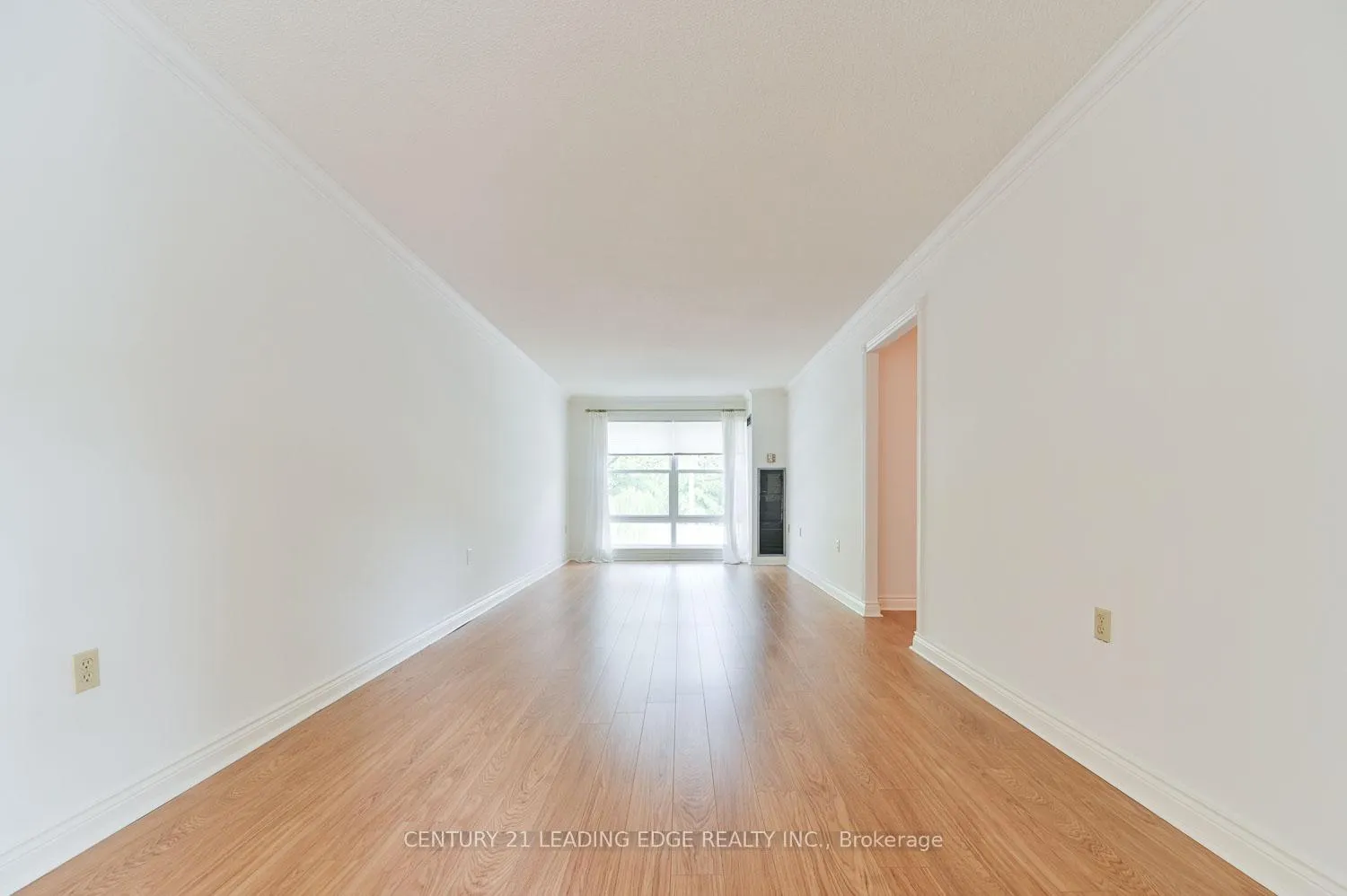 Photo 12 of Unit 201, 100 Anna Russell Way, Markham, Unionville — HOMEH