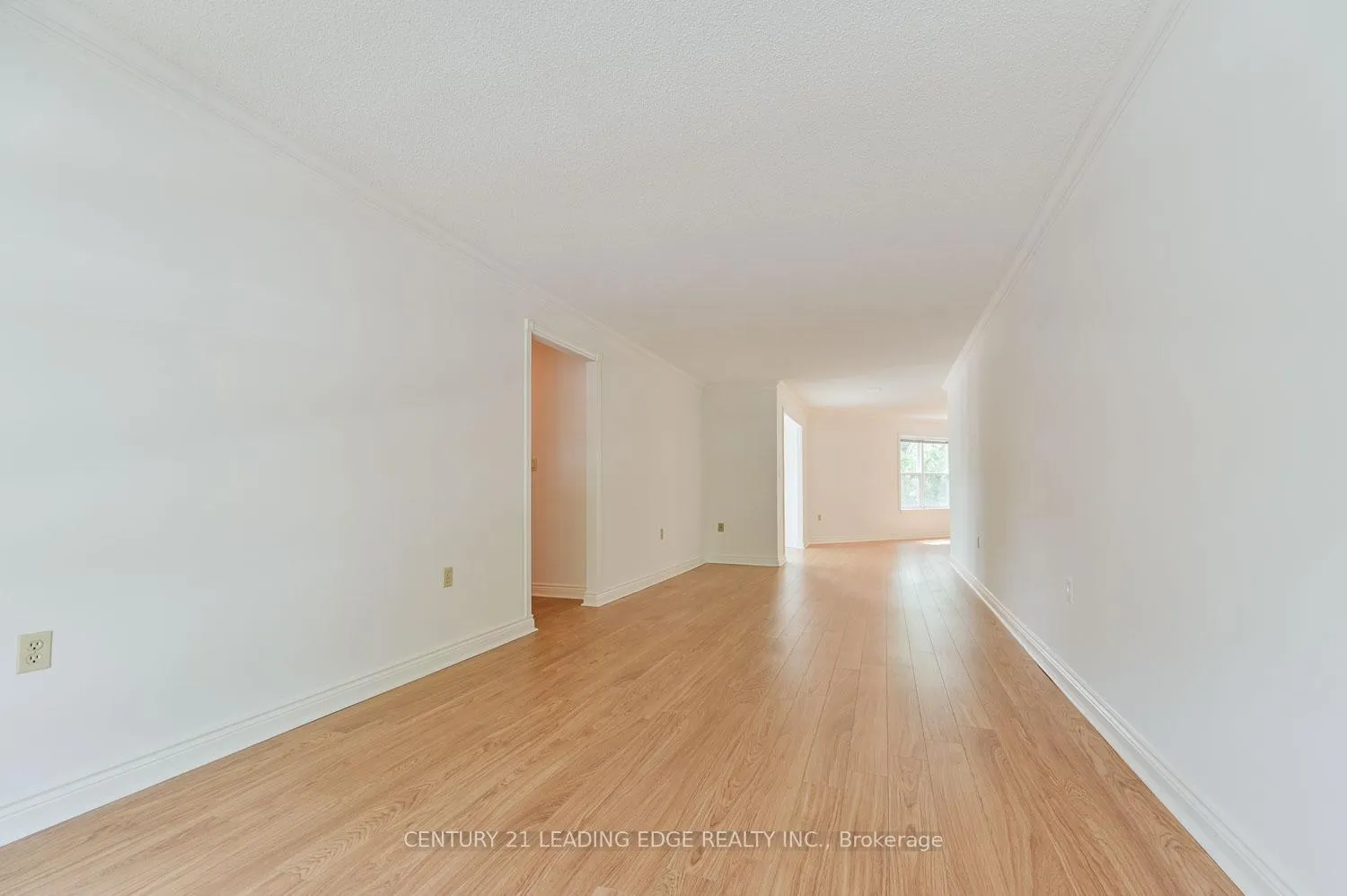 Photo 13 of Unit 201, 100 Anna Russell Way, Markham, Unionville — HOMEH
