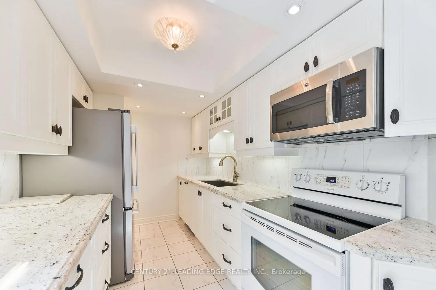 Photo 18 of Unit 201, 100 Anna Russell Way, Markham, Unionville — HOMEH