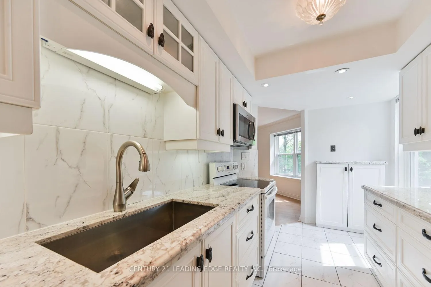 Photo 19 of Unit 201, 100 Anna Russell Way, Markham, Unionville — HOMEH