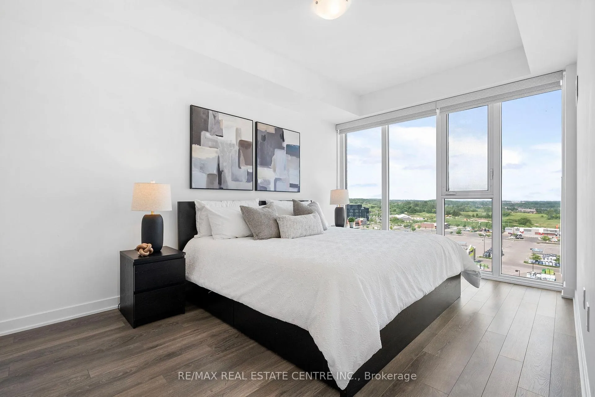 Photo 22 of Unit 1005, 100 Eagle Rock Way, Vaughan, Maple — HOMEH