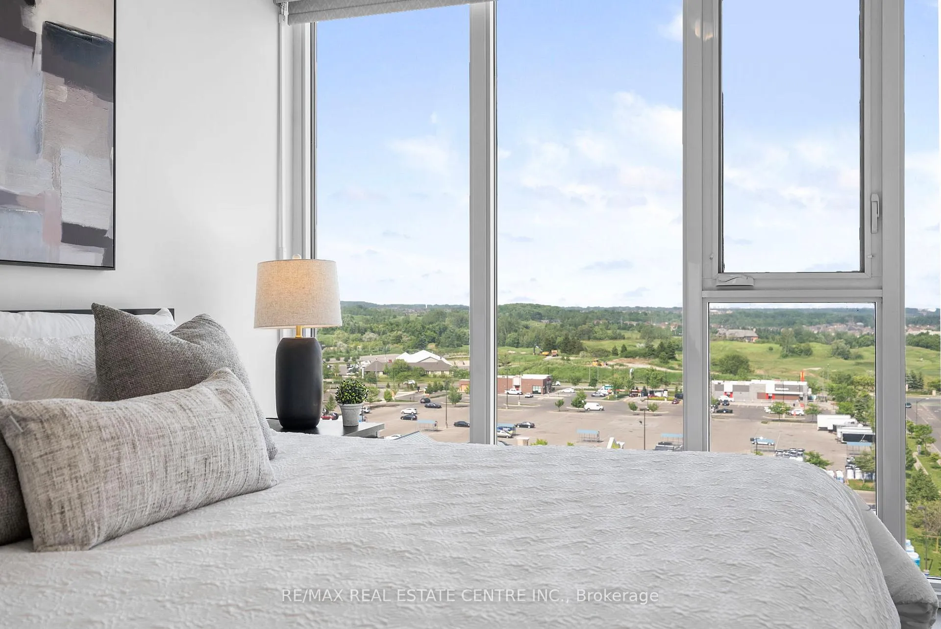 Photo 23 of Unit 1005, 100 Eagle Rock Way, Vaughan, Maple — HOMEH