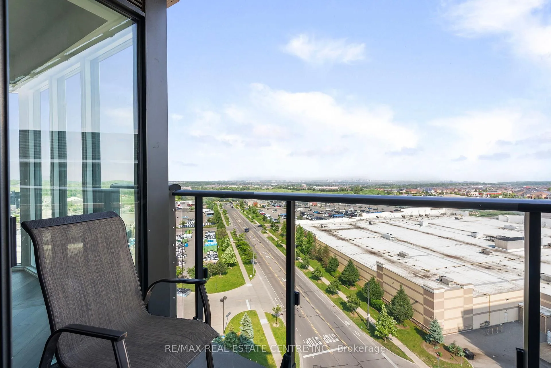 Photo 30 of Unit 1005, 100 Eagle Rock Way, Vaughan, Maple — HOMEH