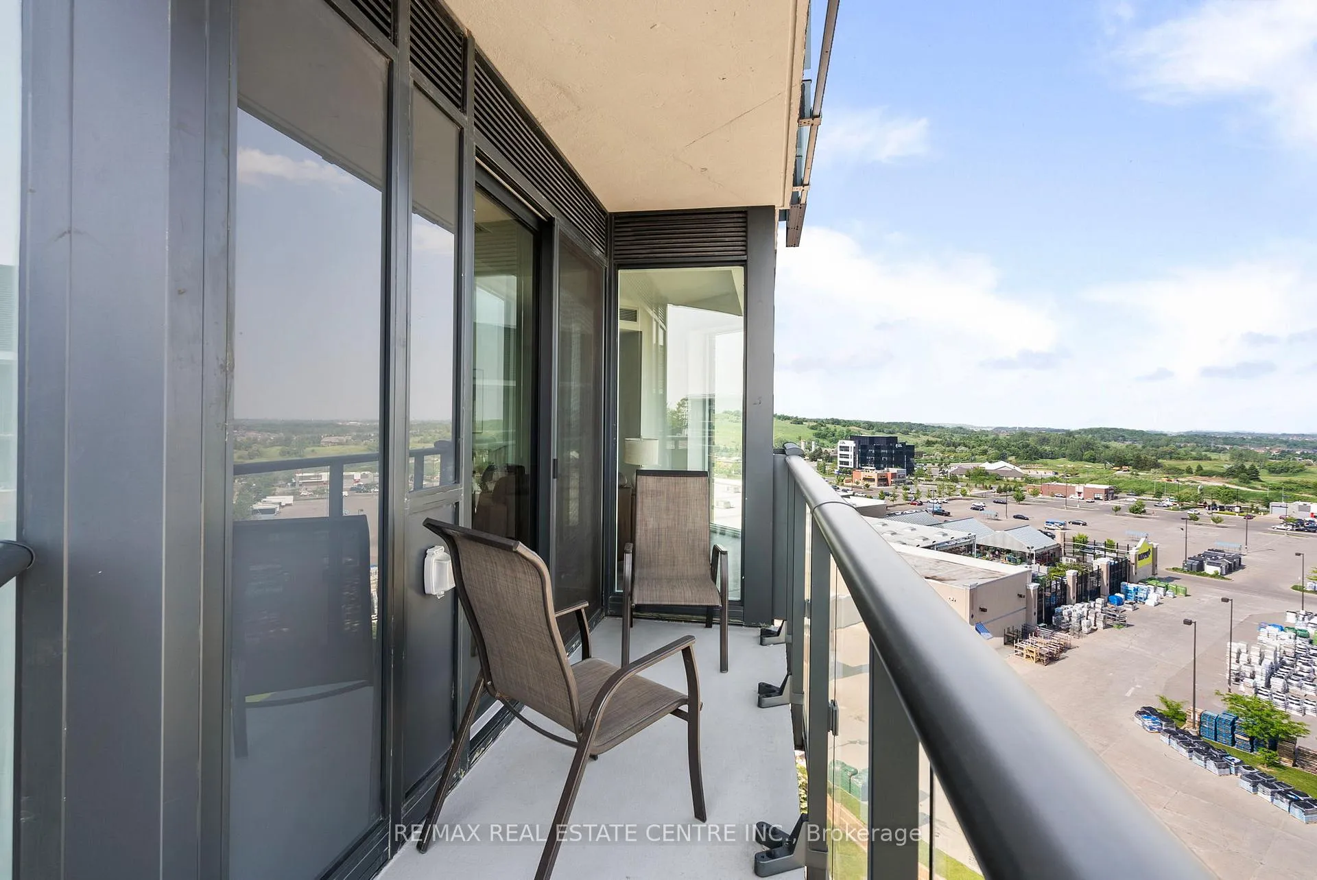Photo 31 of Unit 1005, 100 Eagle Rock Way, Vaughan, Maple — HOMEH