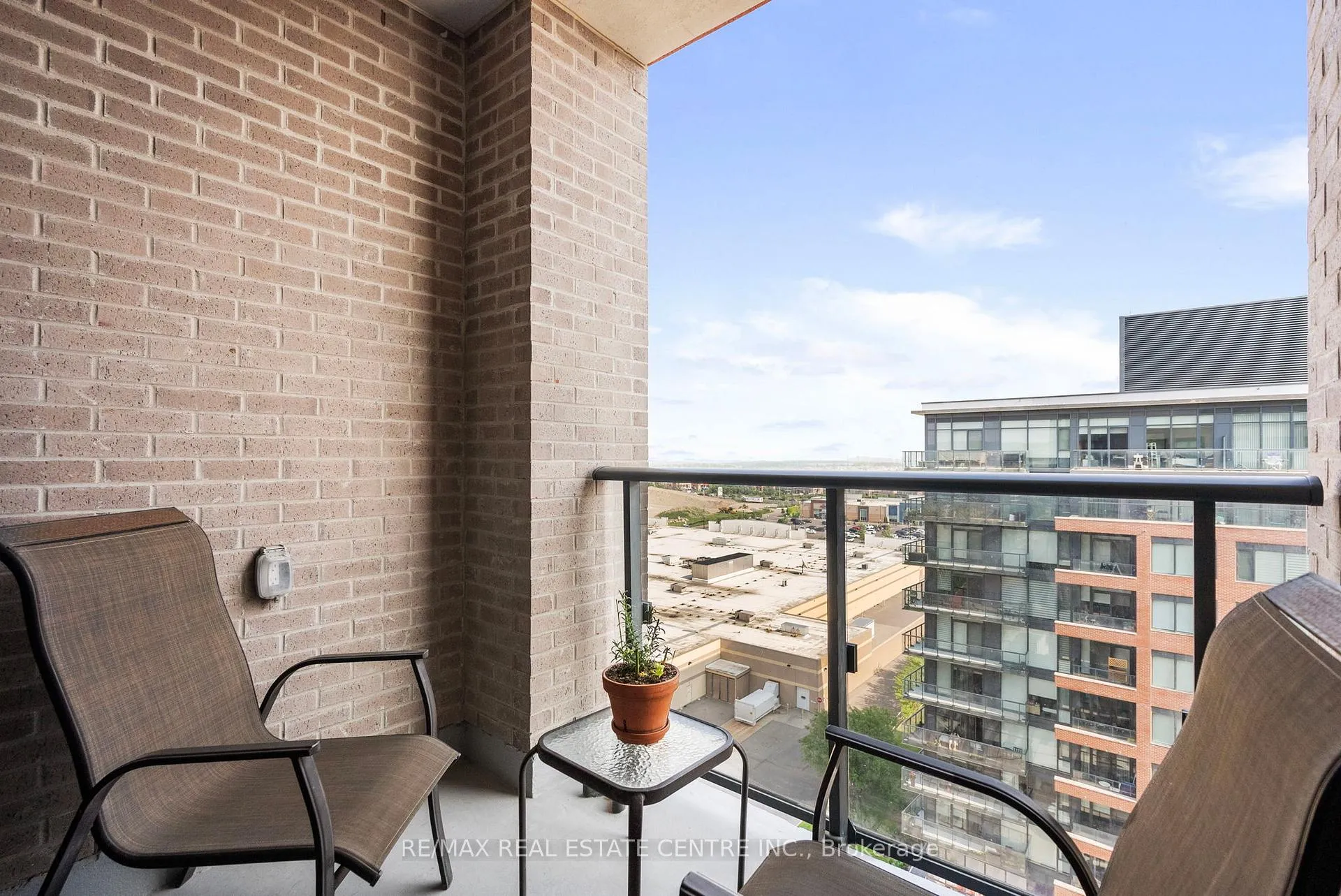 Photo 33 of Unit 1005, 100 Eagle Rock Way, Vaughan, Maple — HOMEH