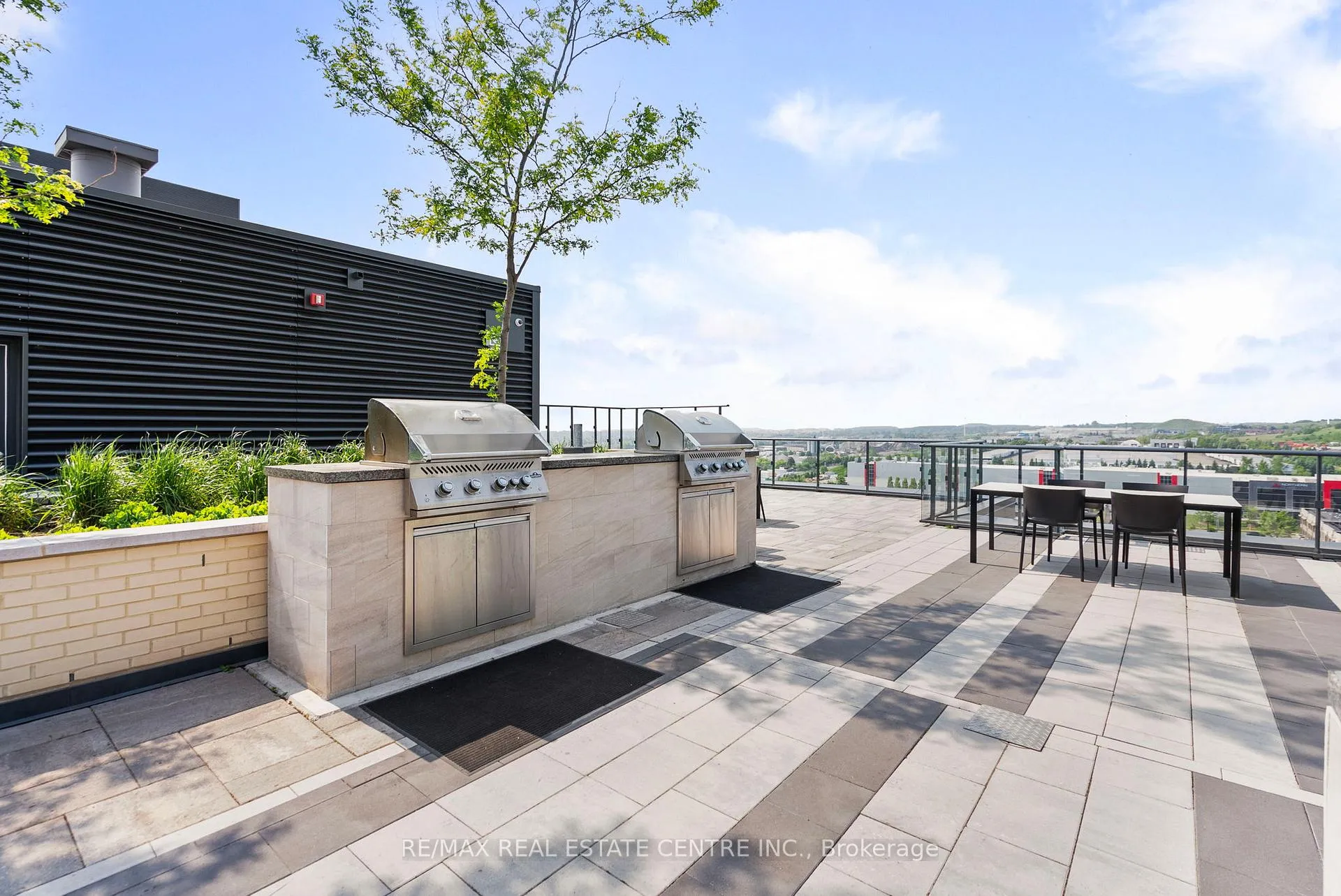 Photo 40 of Unit 1005, 100 Eagle Rock Way, Vaughan, Maple — HOMEH