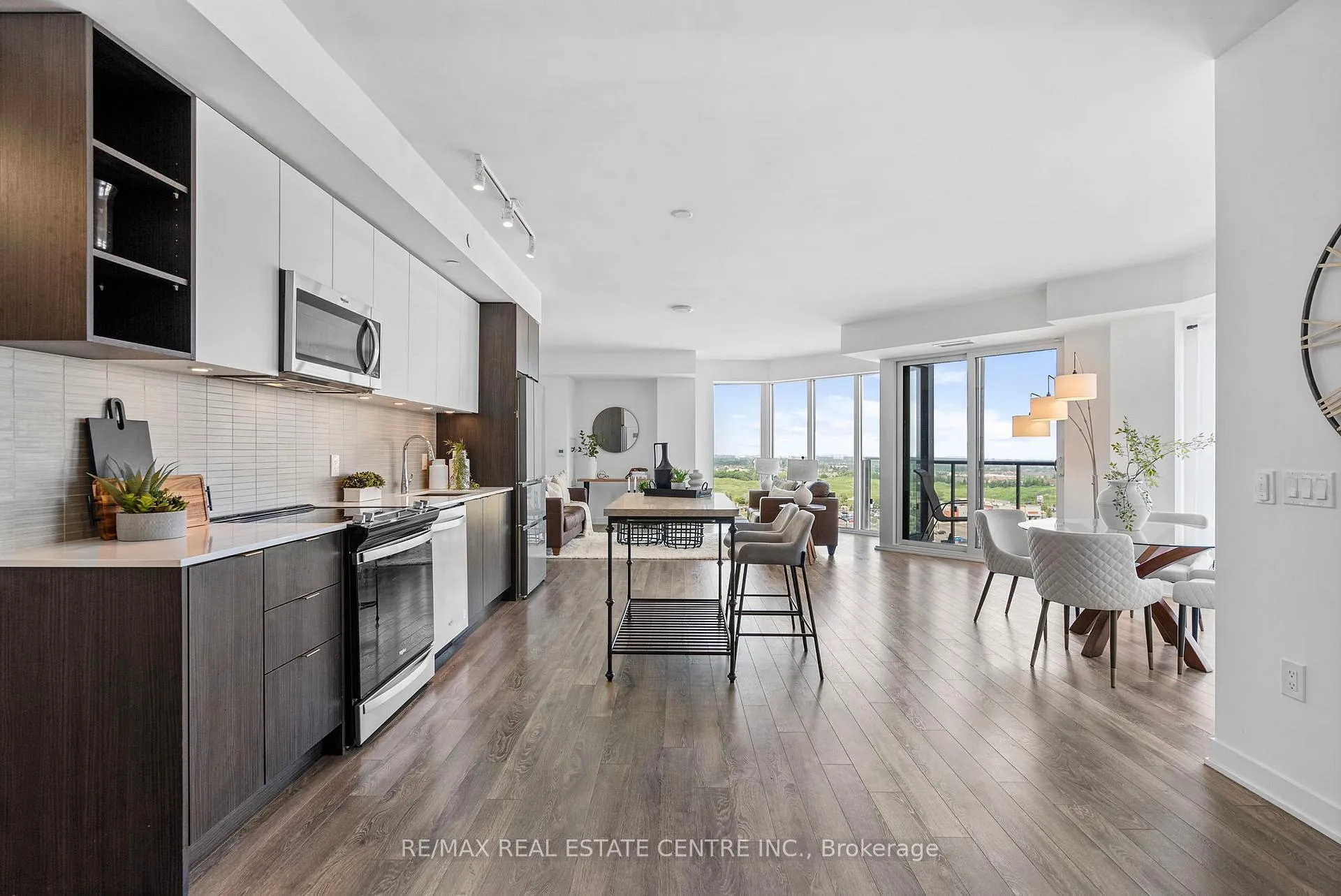 Photo 47 of Unit 1005, 100 Eagle Rock Way, Vaughan, Maple — HOMEH