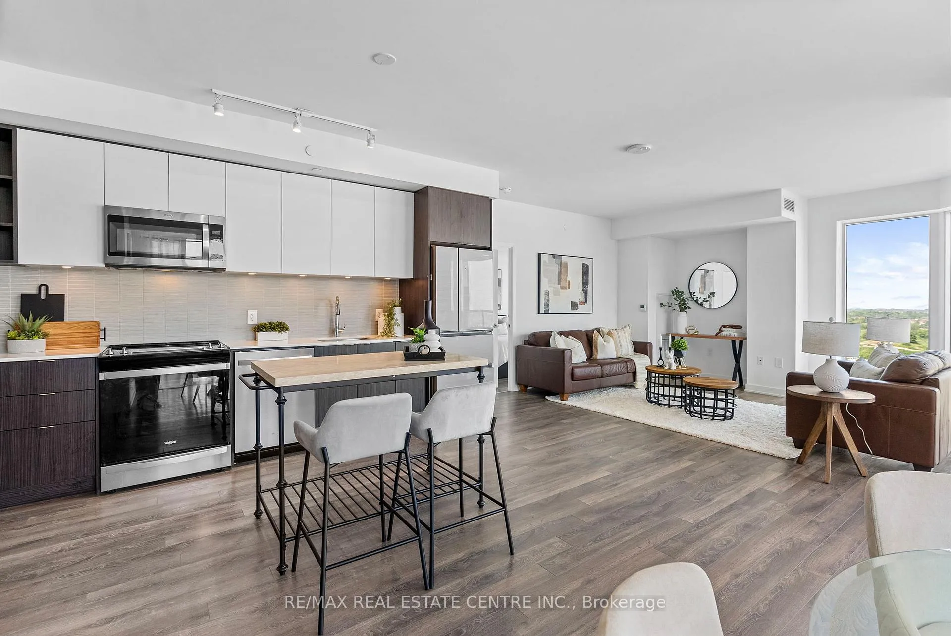 Photo 48 of Unit 1005, 100 Eagle Rock Way, Vaughan, Maple — HOMEH