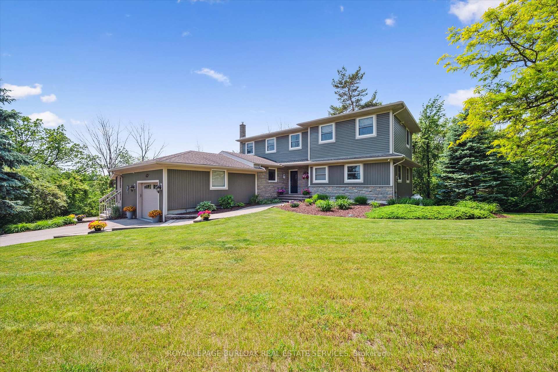 Photo 4 of 1778 Old Waterdown Road, Burlington, Grindstone — HOMEH