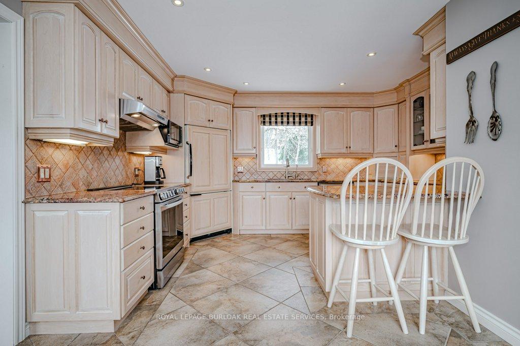 Photo 13 of 1778 Old Waterdown Road, Burlington, Grindstone — HOMEH