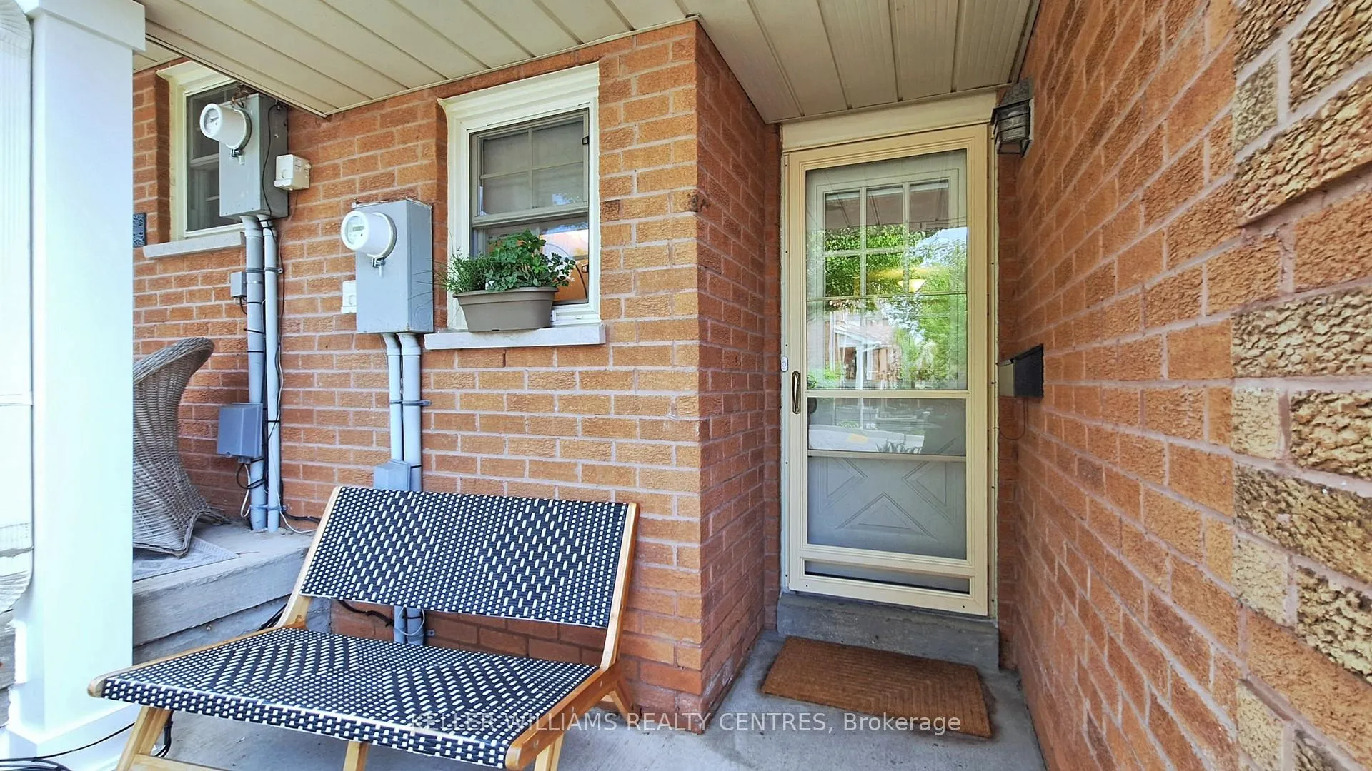 Photo 3 of 503 Tara Hill Circle, Aurora, Aurora Village — HOMEH