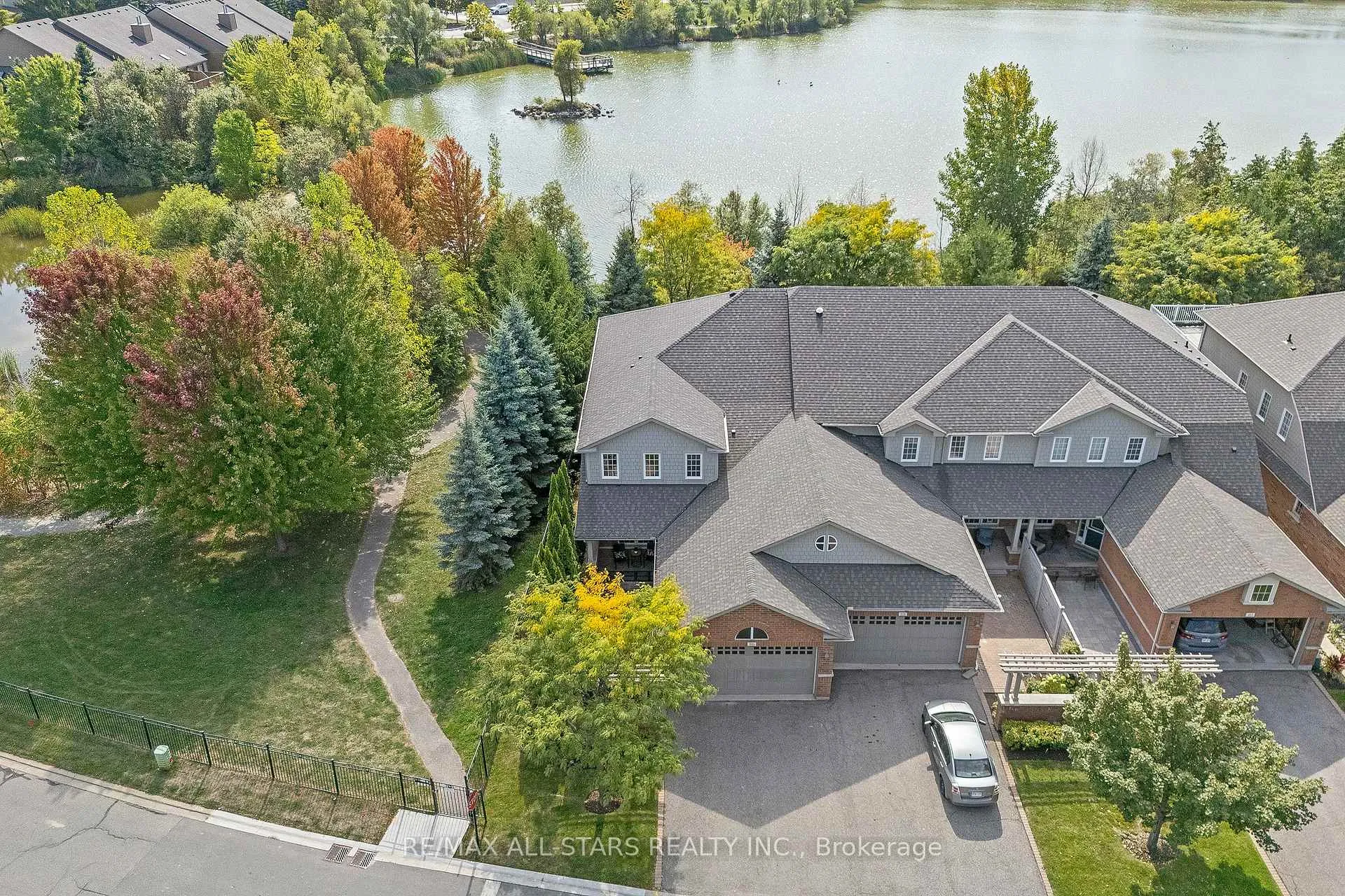 Photo 1 of 86 Lakeside Vista Way, Markham, Greensborough — HOMEH