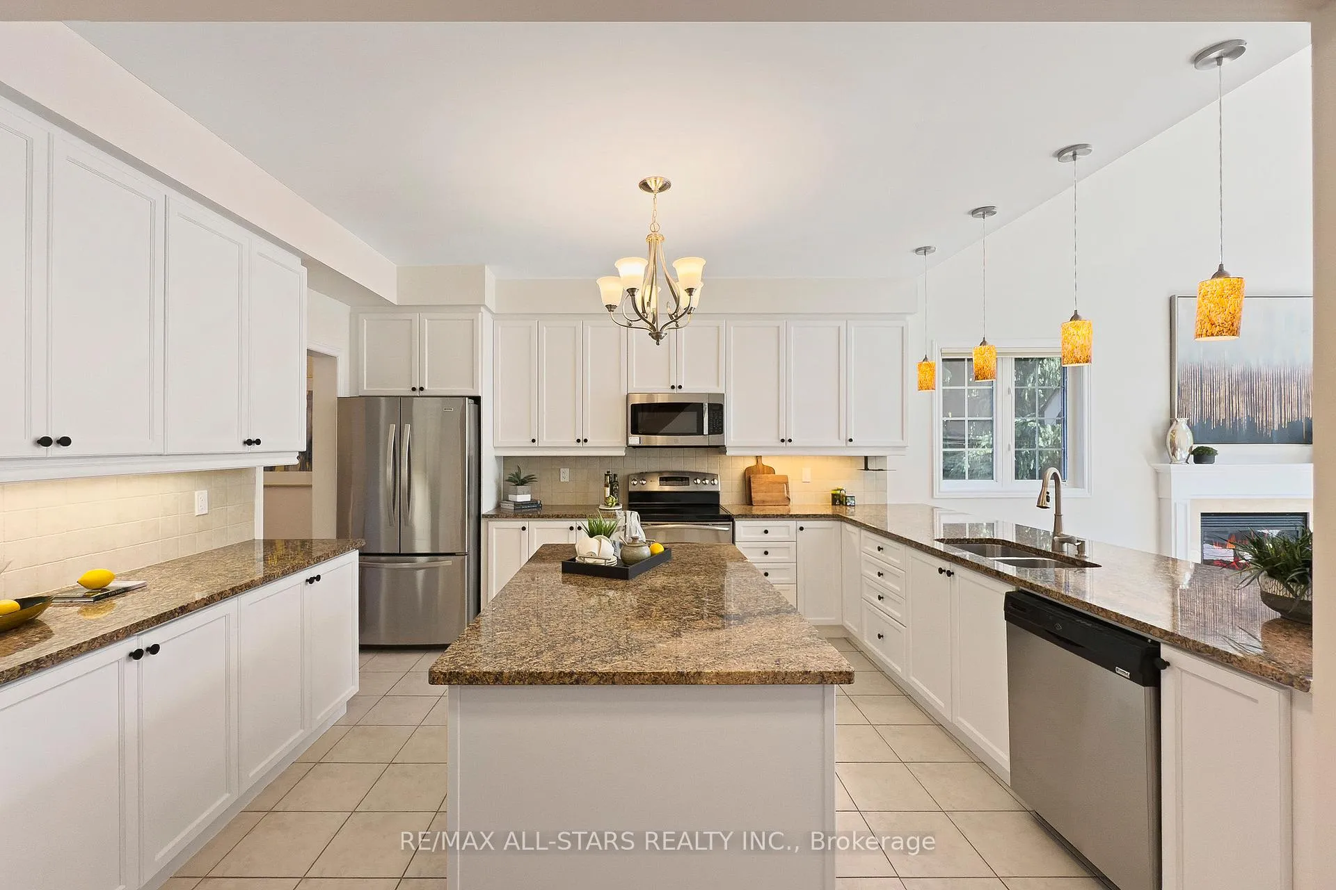 Photo 12 of 86 Lakeside Vista Way, Markham, Greensborough — HOMEH