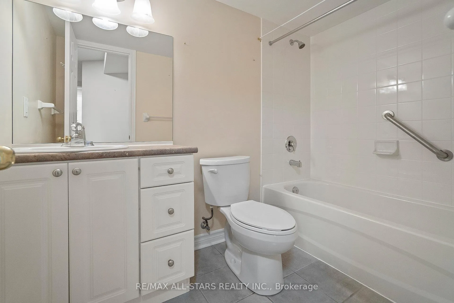 Photo 33 of 86 Lakeside Vista Way, Markham, Greensborough — HOMEH