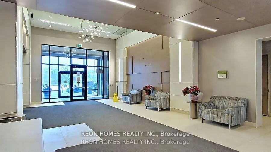 Photo 4 of Unit 507, 15 Water Walk Drive, Markham, Unionville — HOMEH