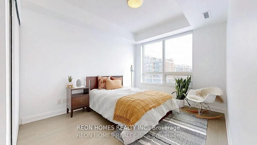 Photo 15 of Unit 507, 15 Water Walk Drive, Markham, Unionville — HOMEH