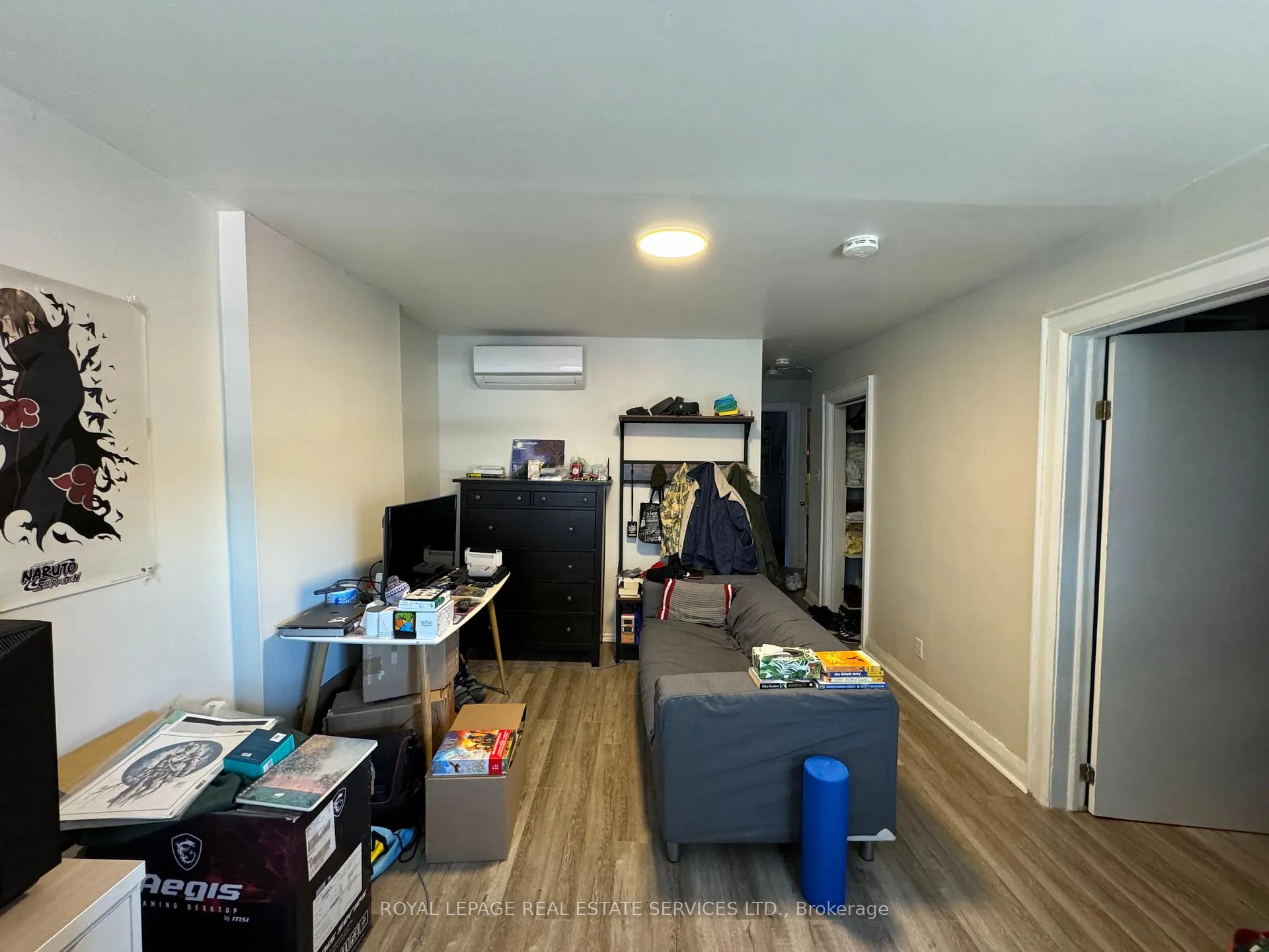 Front of Unit C, 136 Avenue Road