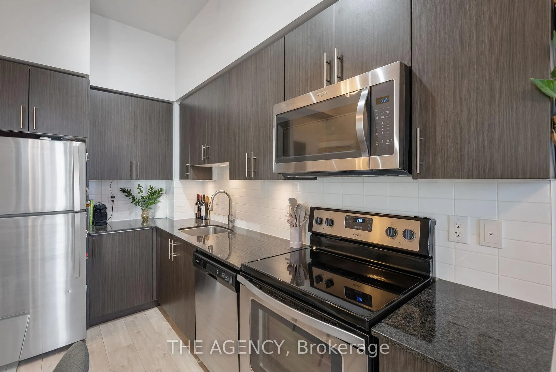 Photo 7 of Unit 301, 3600 Highway 7, Vaughan, Vaughan Corporate Centre — HOMEH