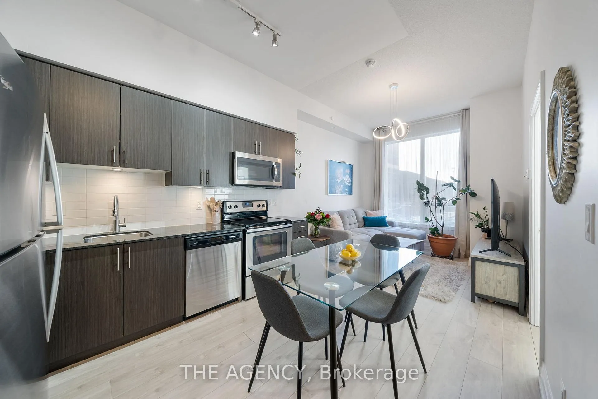 Photo 11 of Unit 301, 3600 Highway 7, Vaughan, Vaughan Corporate Centre — HOMEH