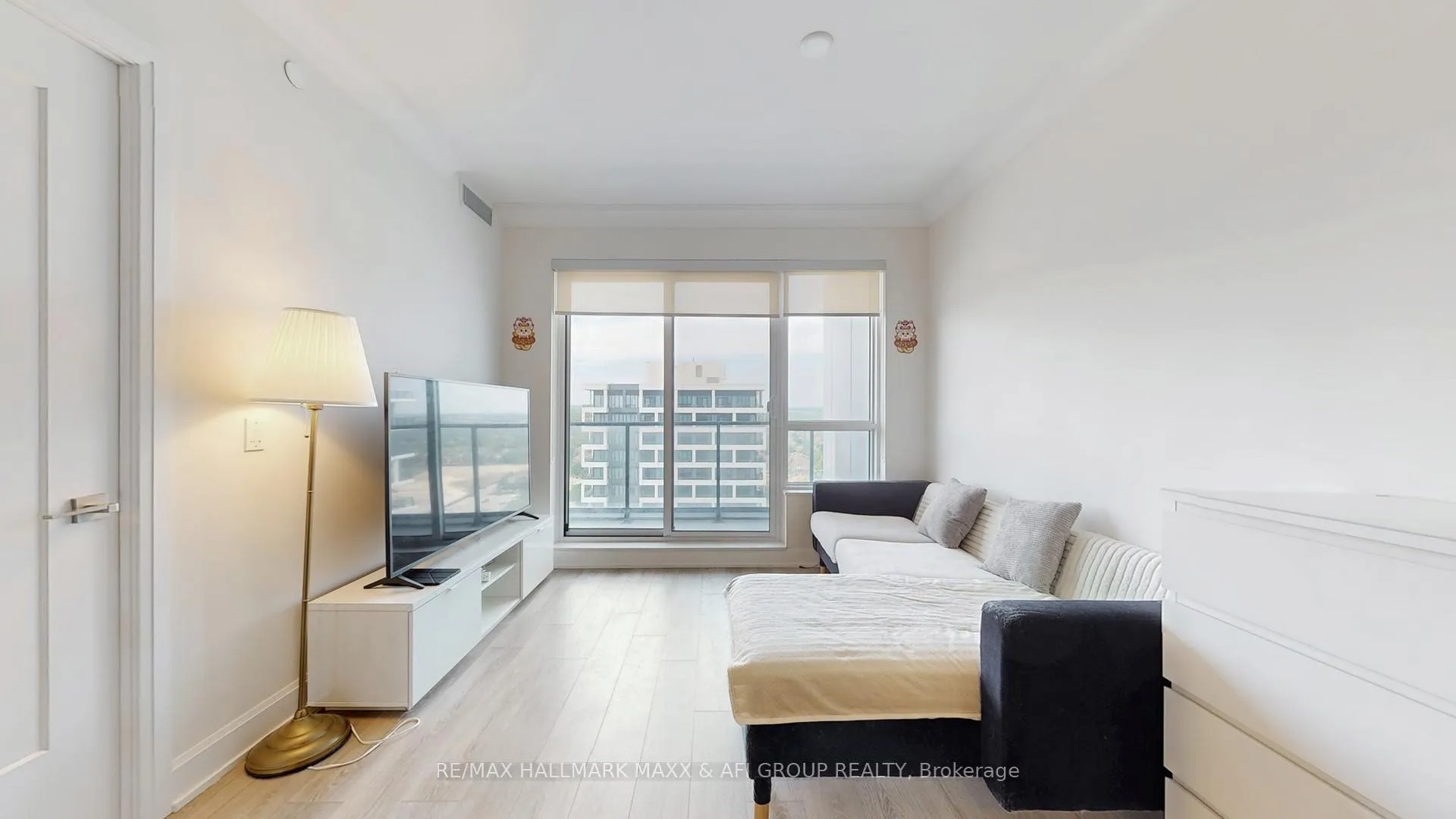Photo 7 of Unit 2209, 8 Water Walk Drive, Markham, Unionville — HOMEH