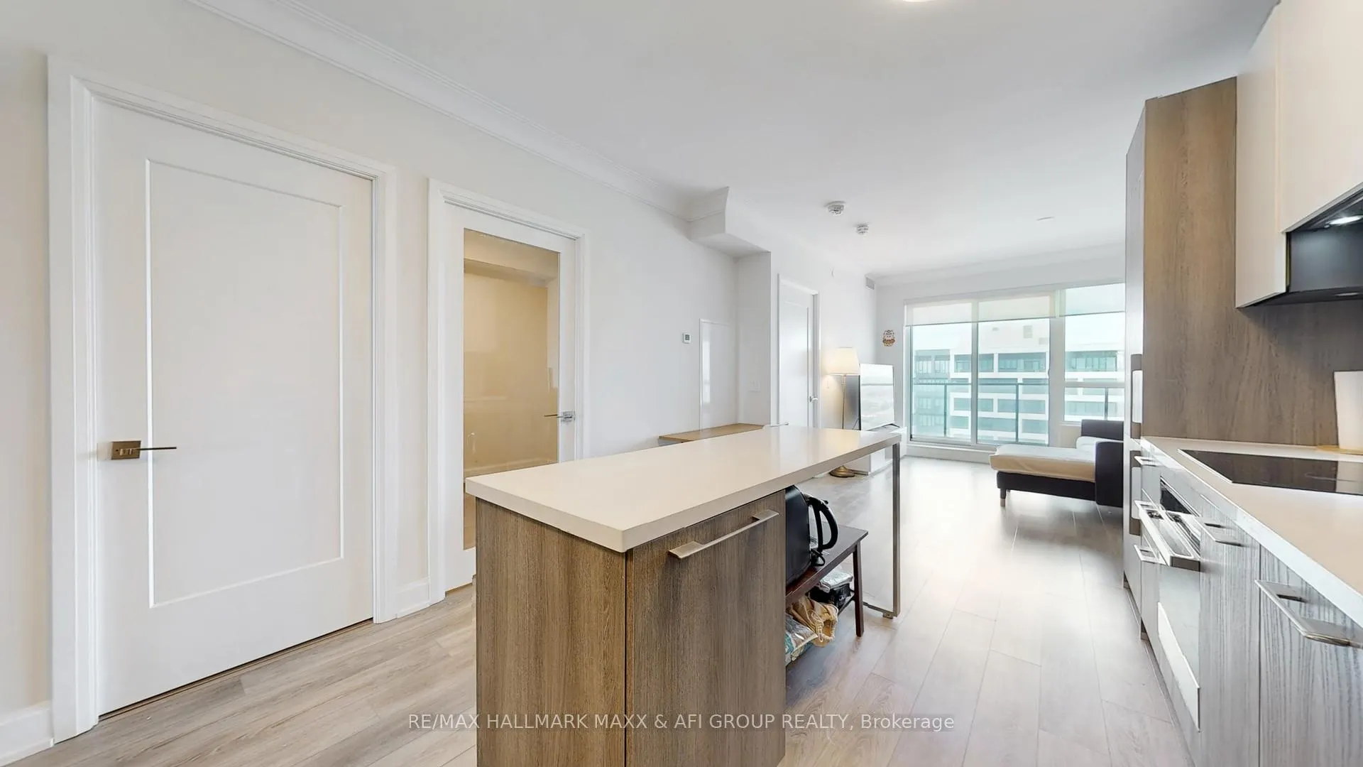 Photo 15 of Unit 2209, 8 Water Walk Drive, Markham, Unionville — HOMEH